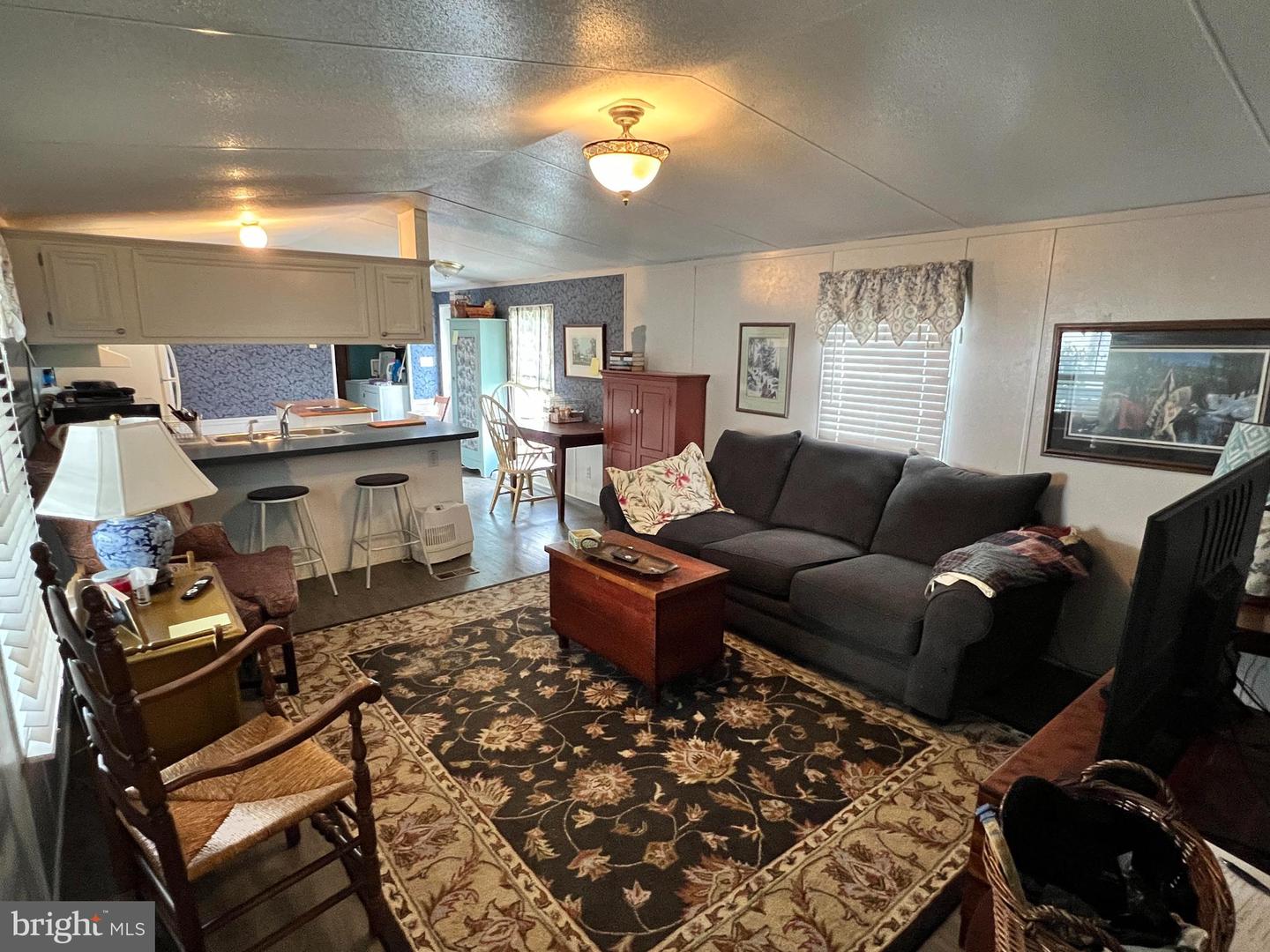 317-B Caravan Ct