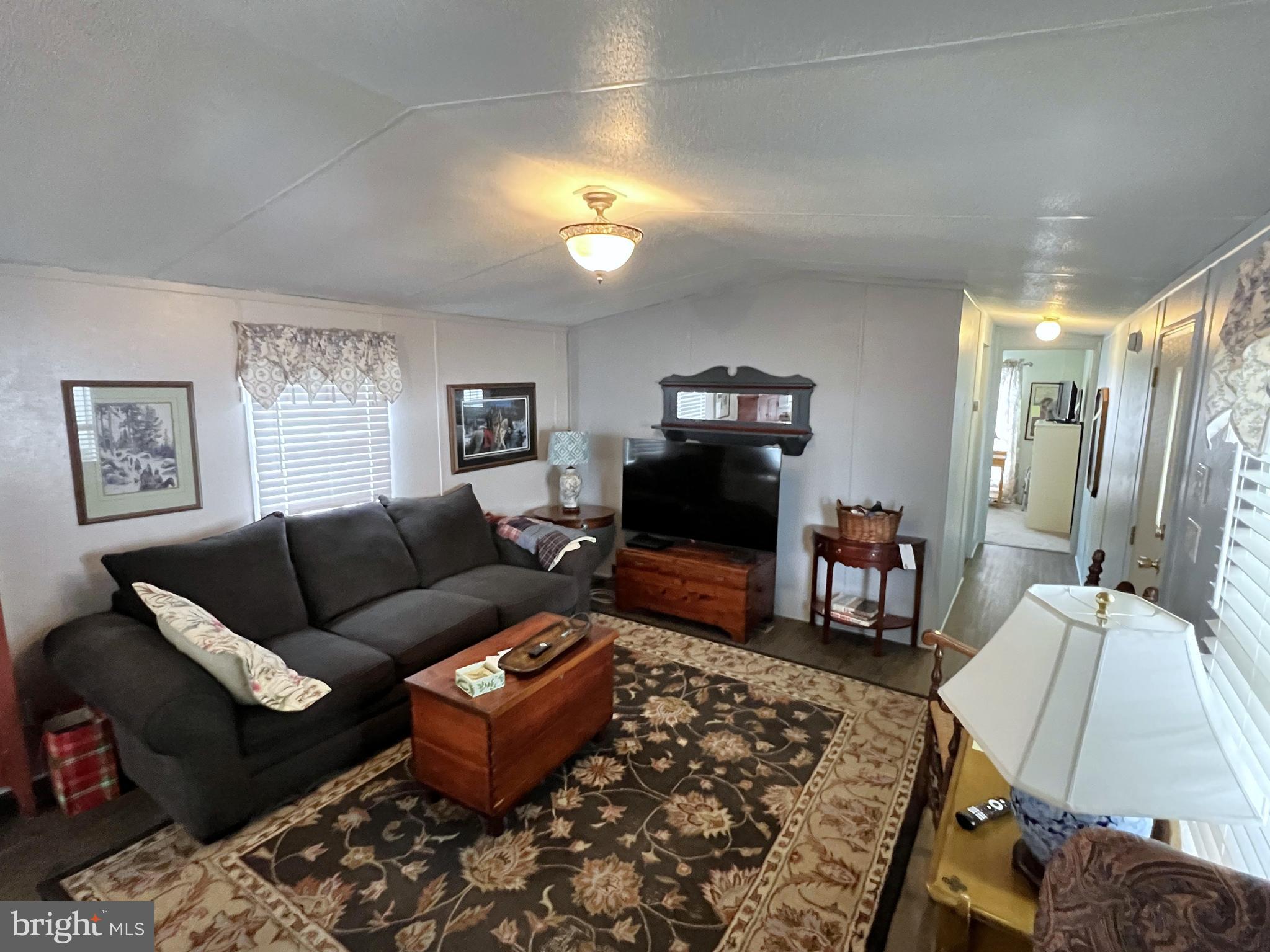 317-B Caravan Ct