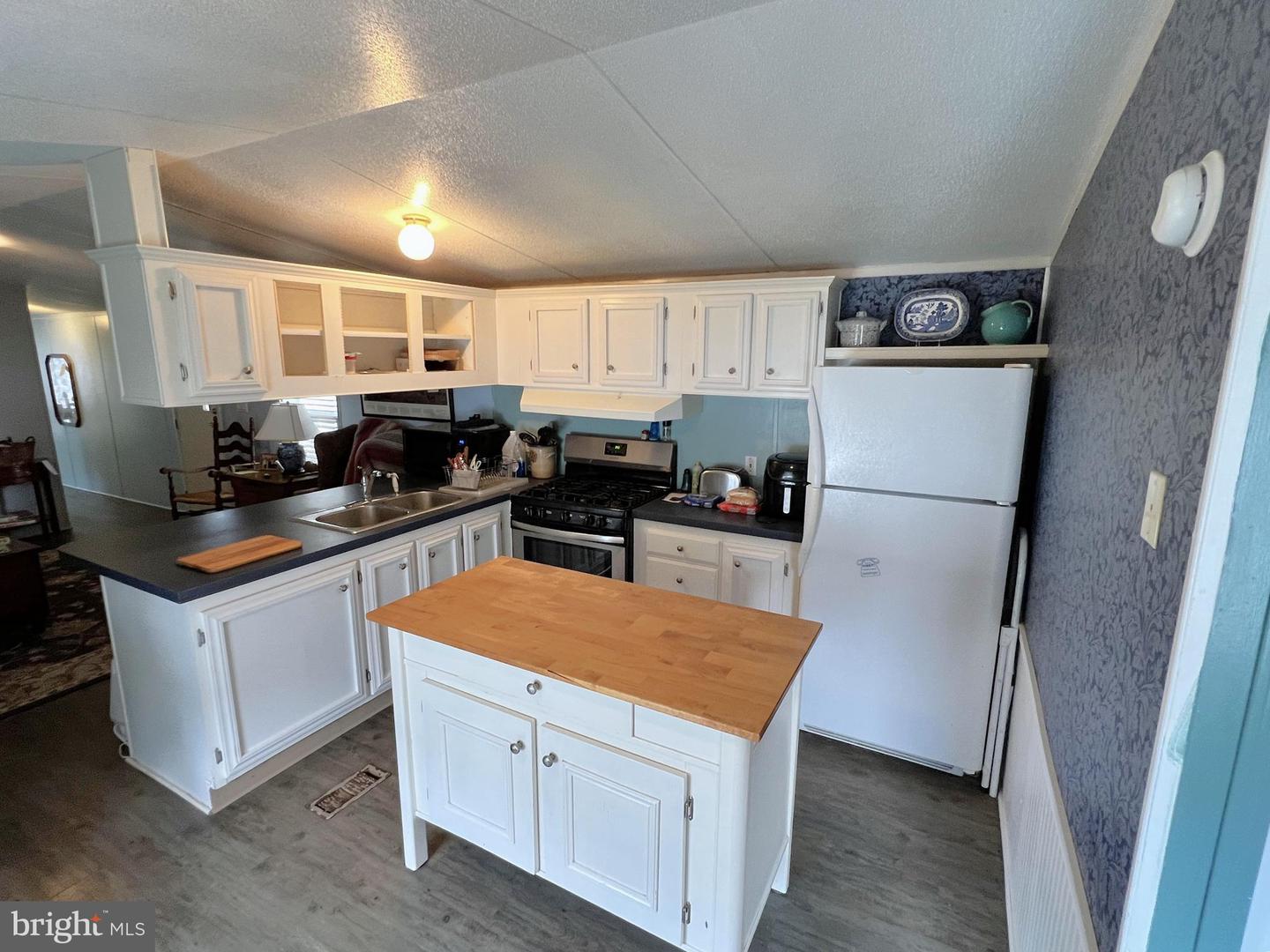 317-B Caravan Ct