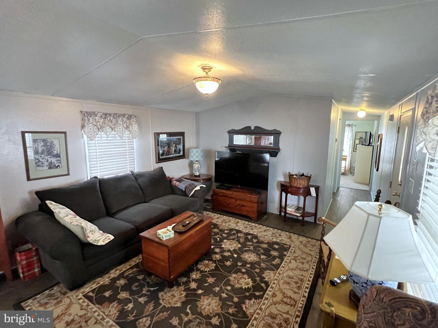 317-B Caravan Ct
