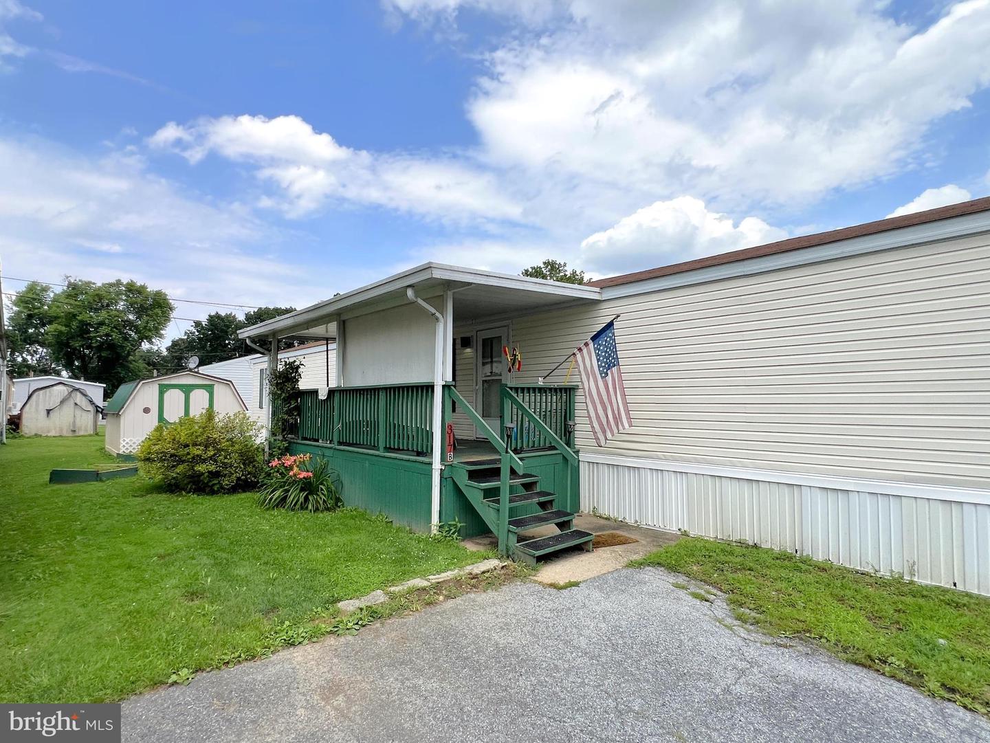 317-B Caravan Ct