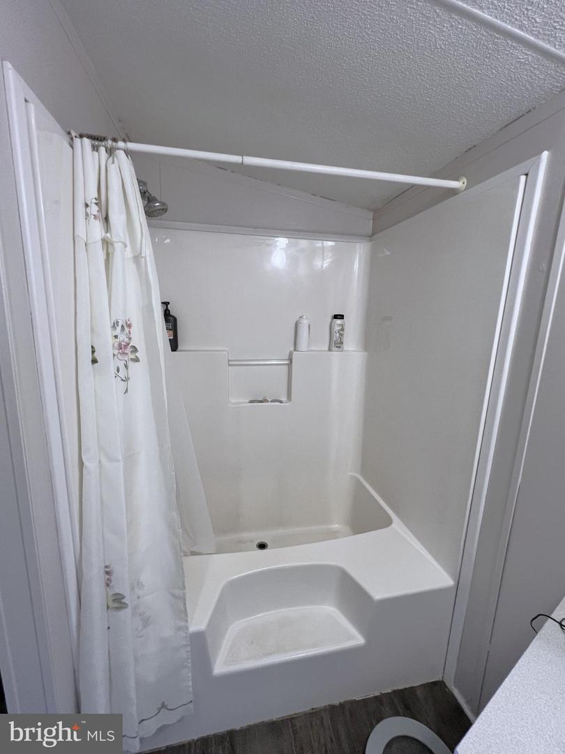 317-B Caravan Ct