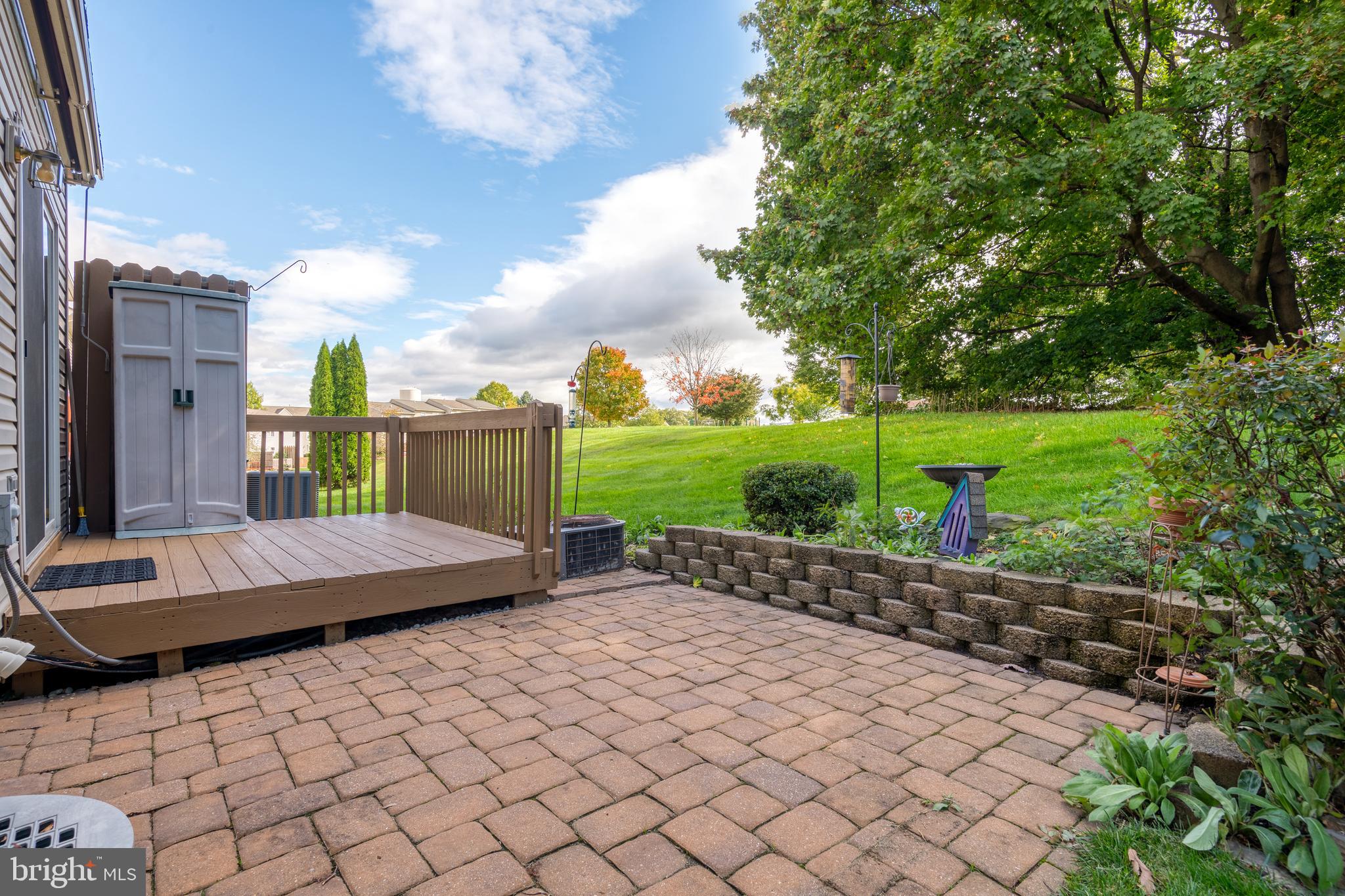 128 Acorn Ln