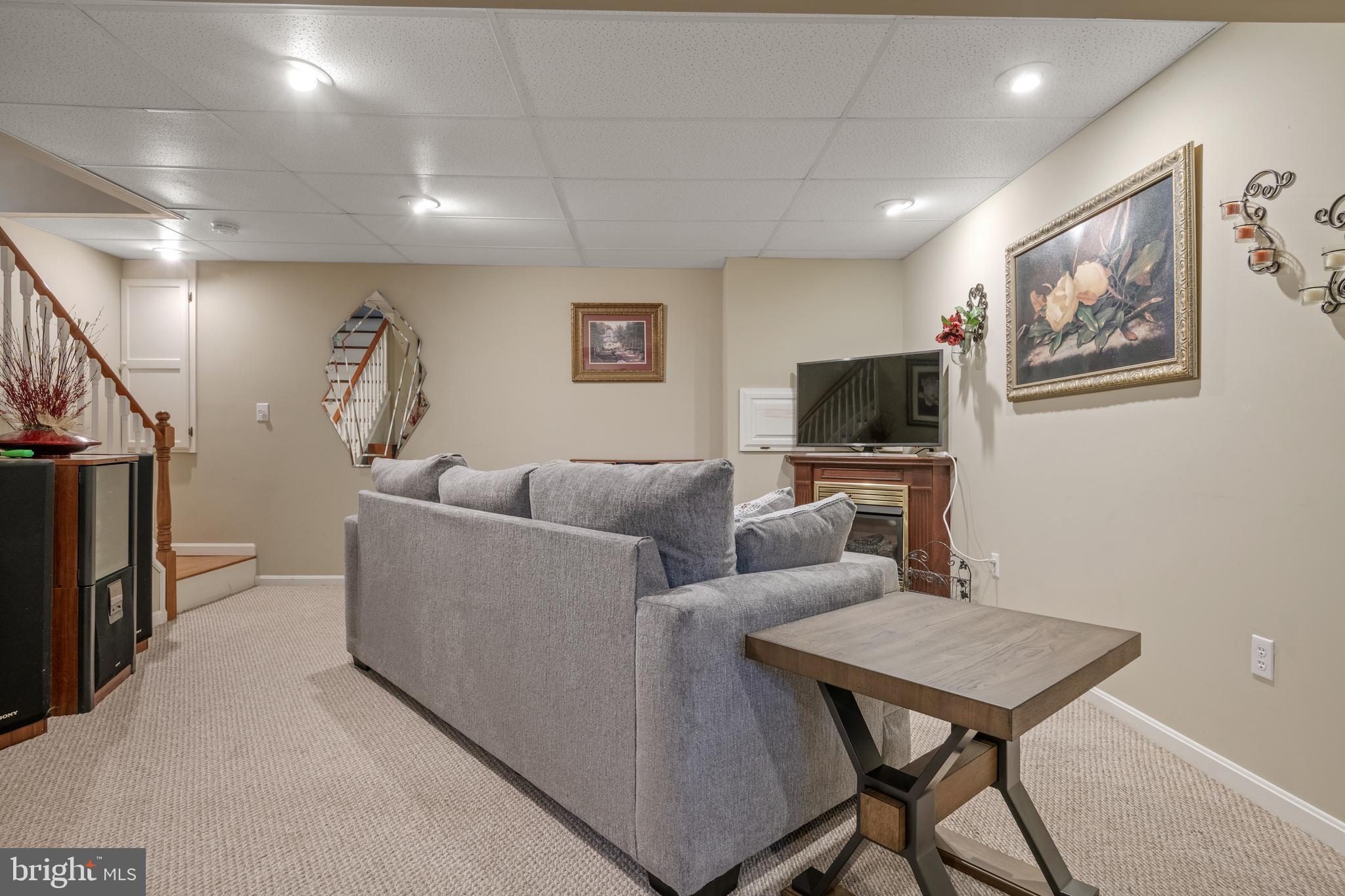 29 Windemere Ct
