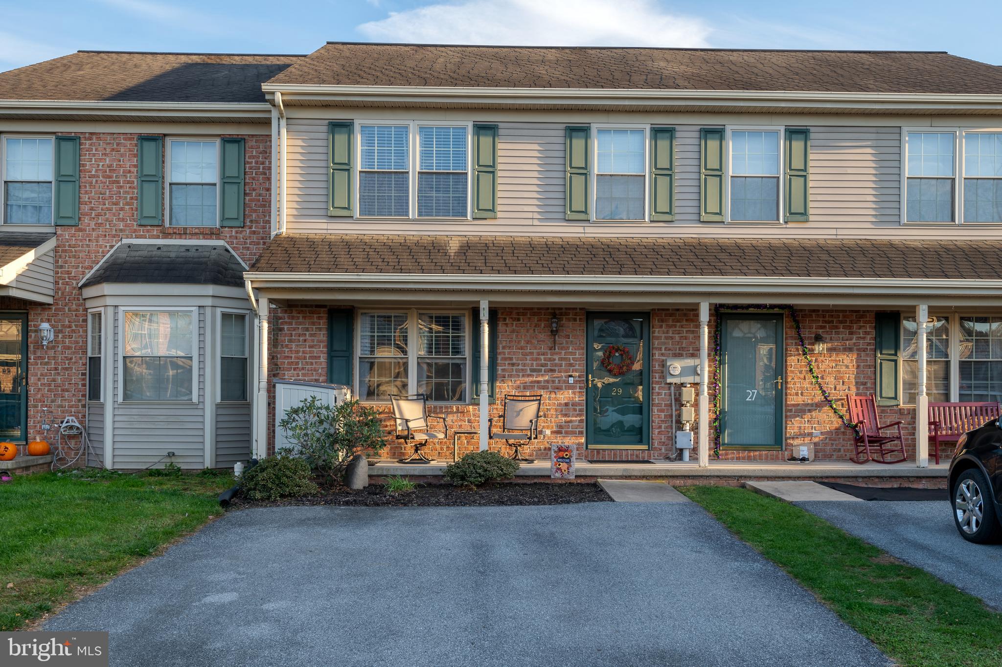 29 Windemere Ct