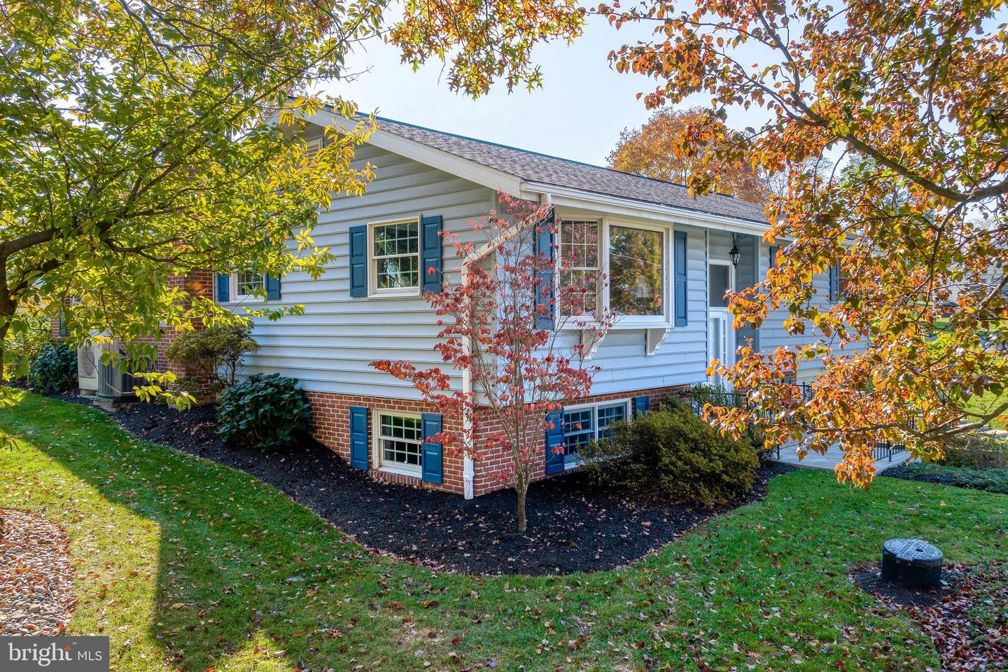 433 Orchard Ln