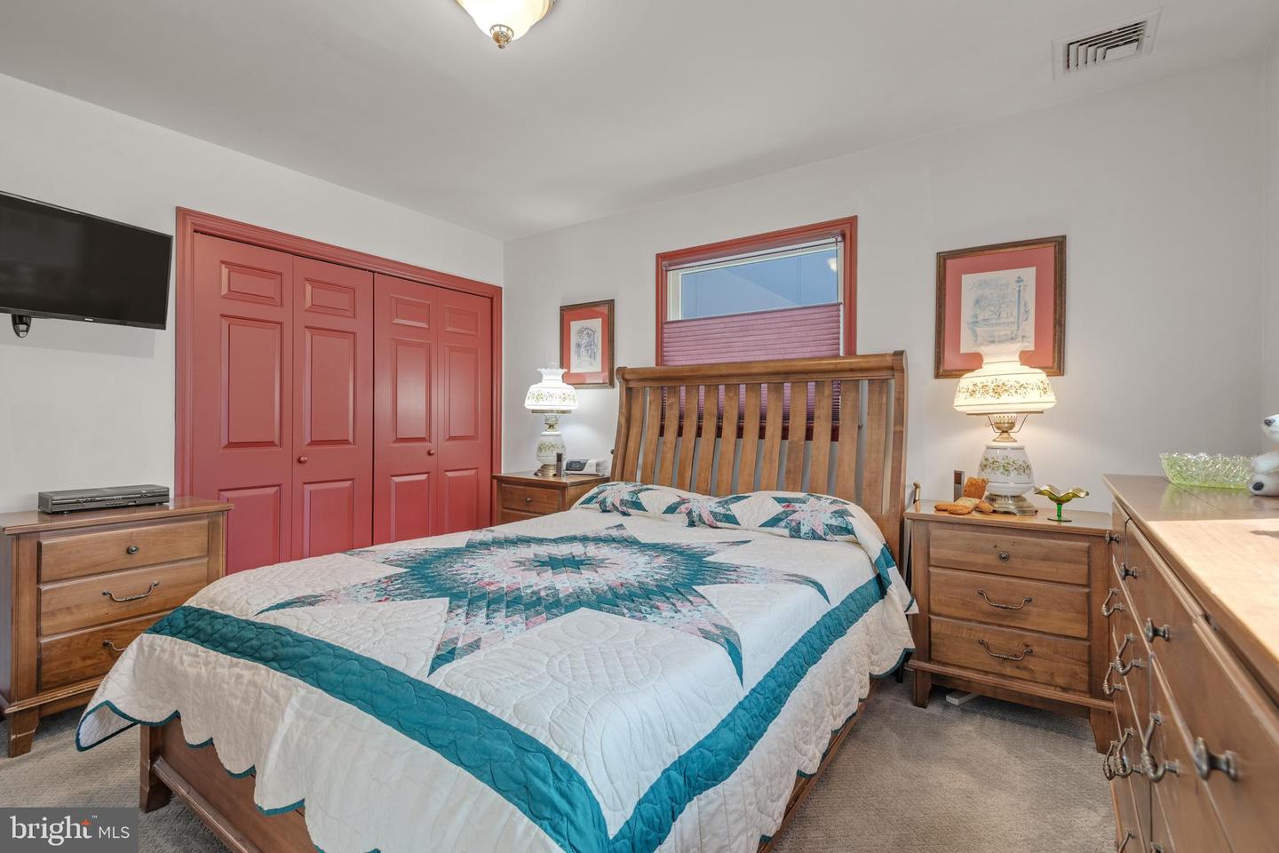 433 Orchard Ln