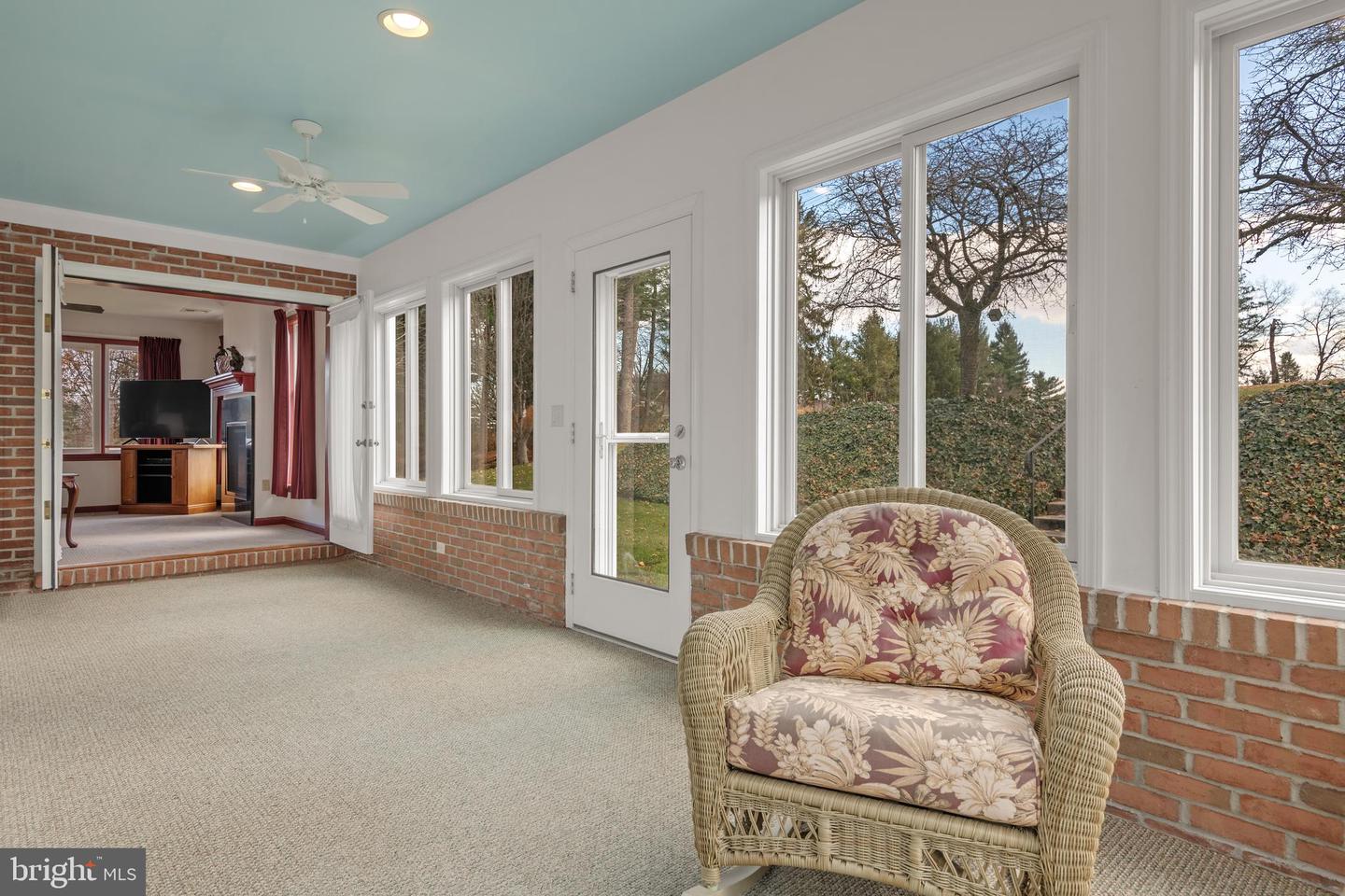 433 Orchard Ln
