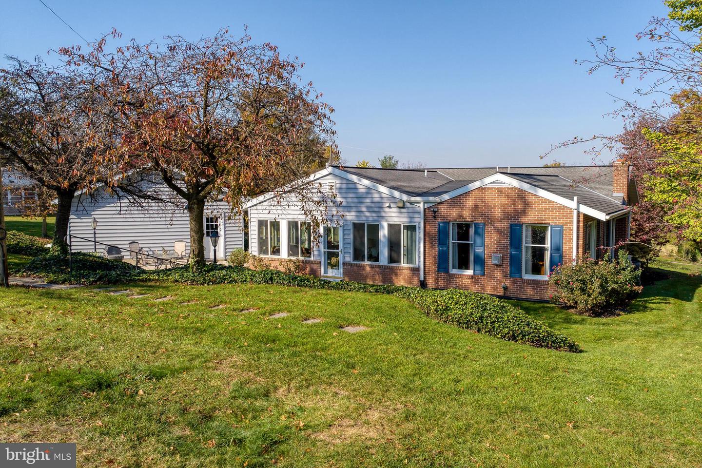 433 Orchard Ln