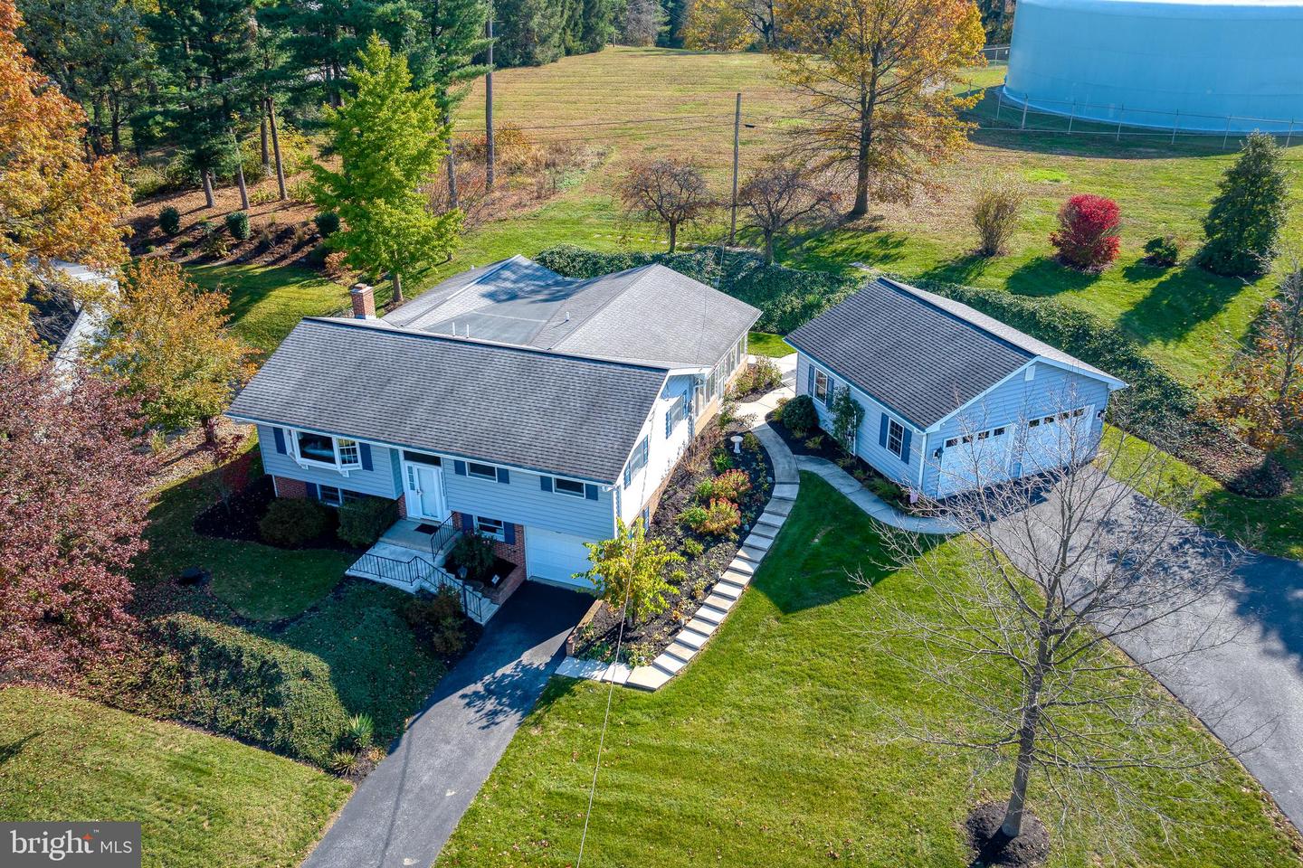 433 Orchard Ln