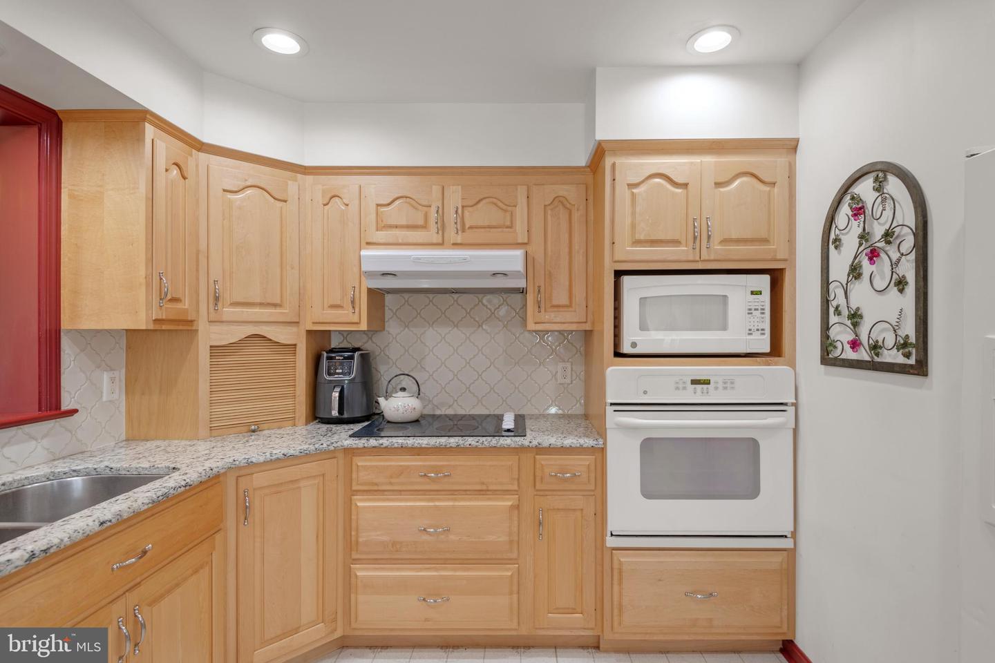 433 Orchard Ln