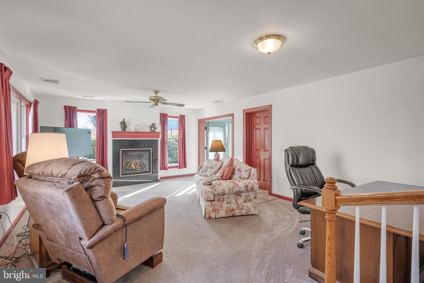 433 Orchard Ln