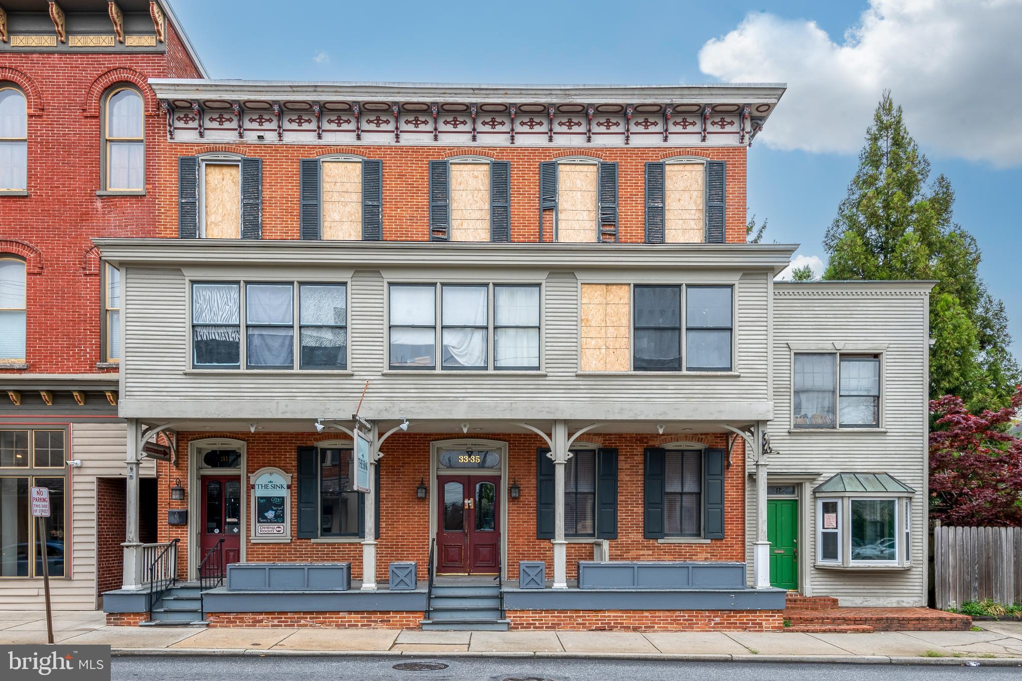 31 S Main St