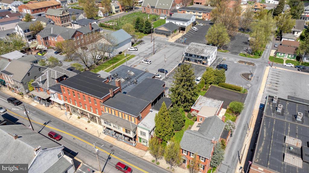 31 S Main St