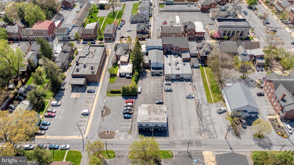 31 S Main St