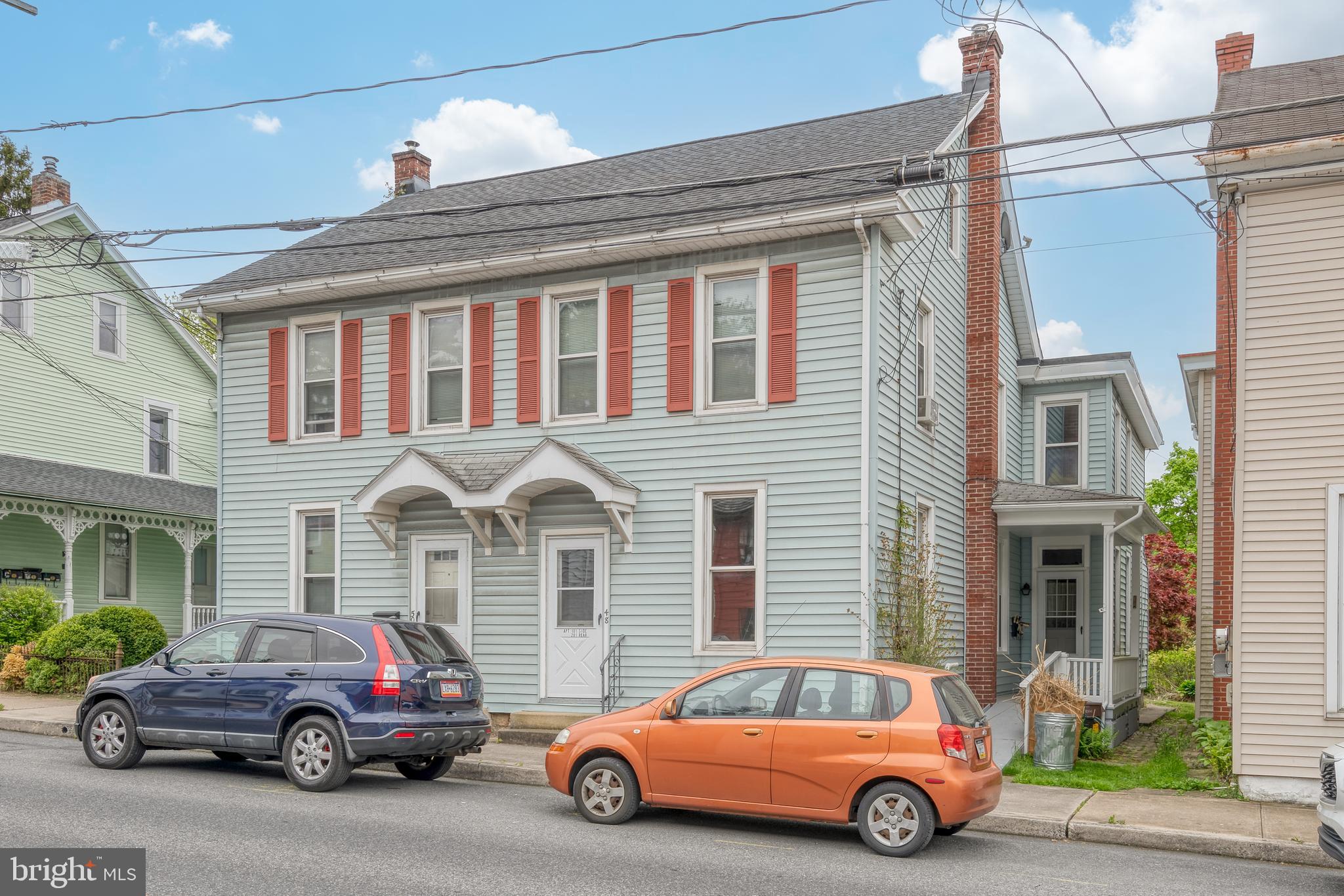 48 E High St