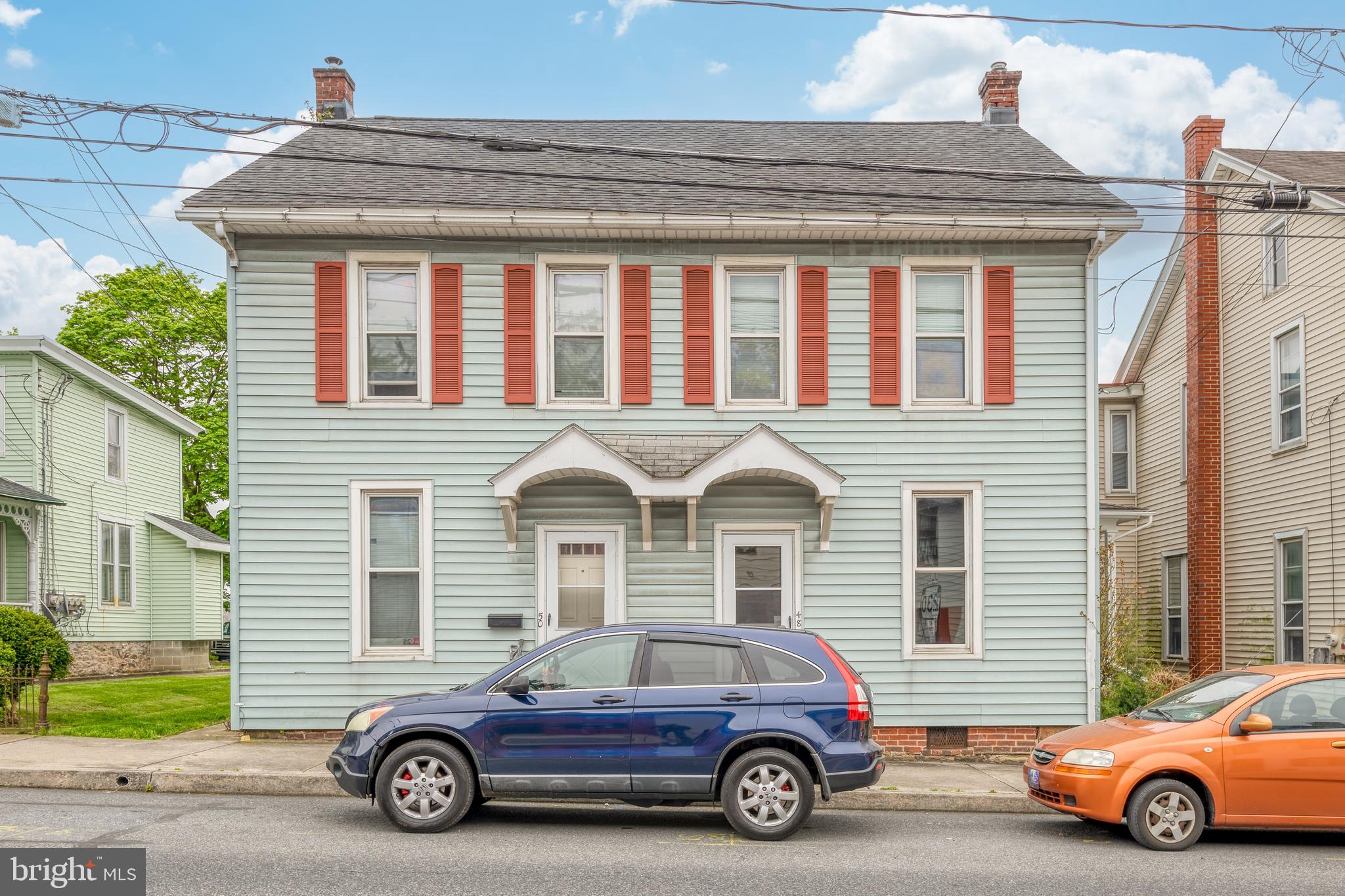 48 E High St