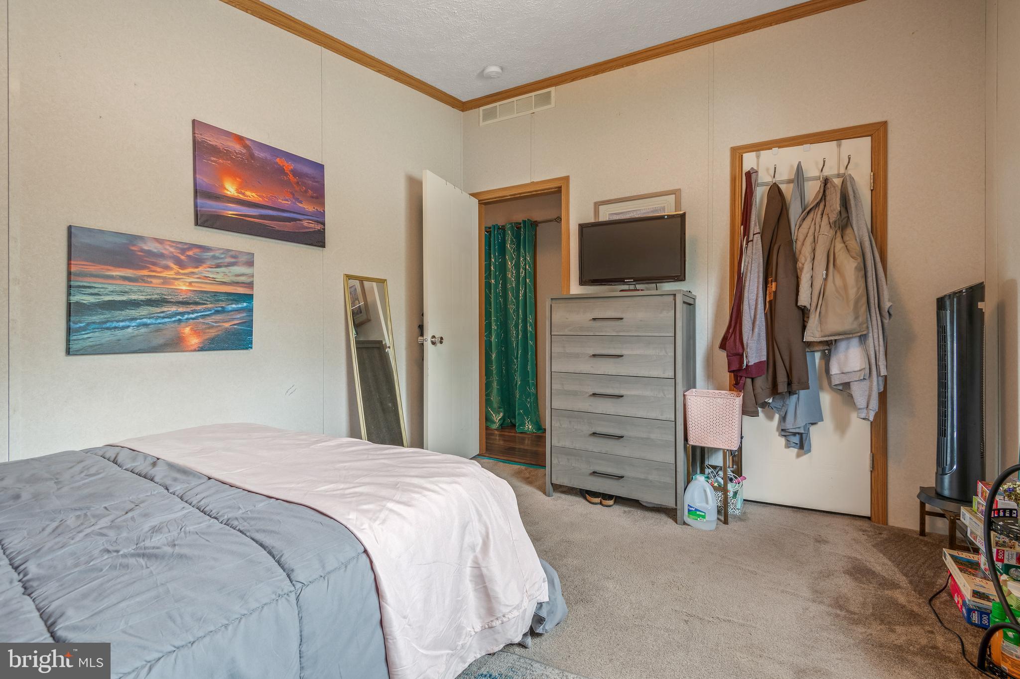 33 S Green Acres Cir
