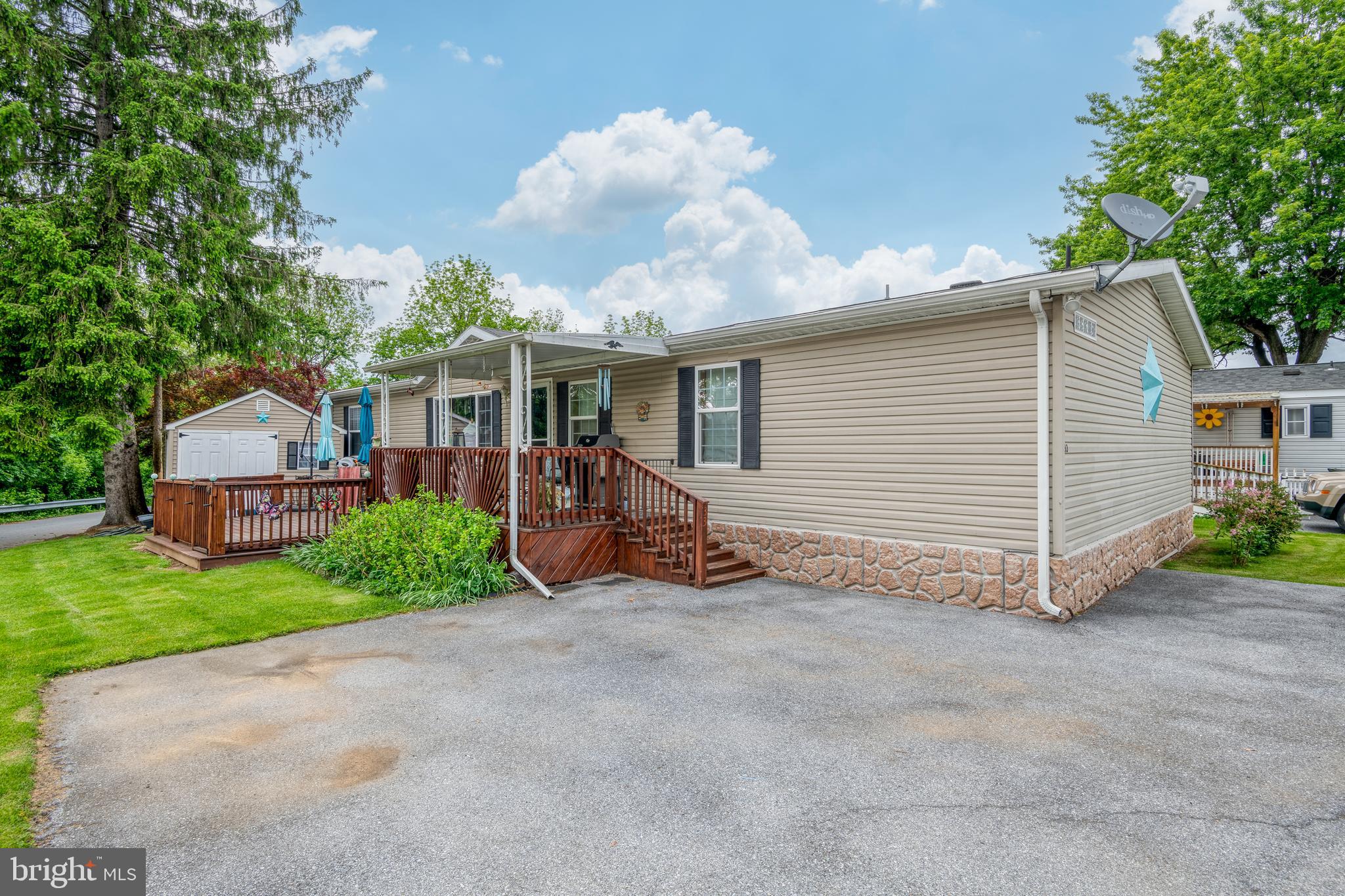 33 S Green Acres Cir