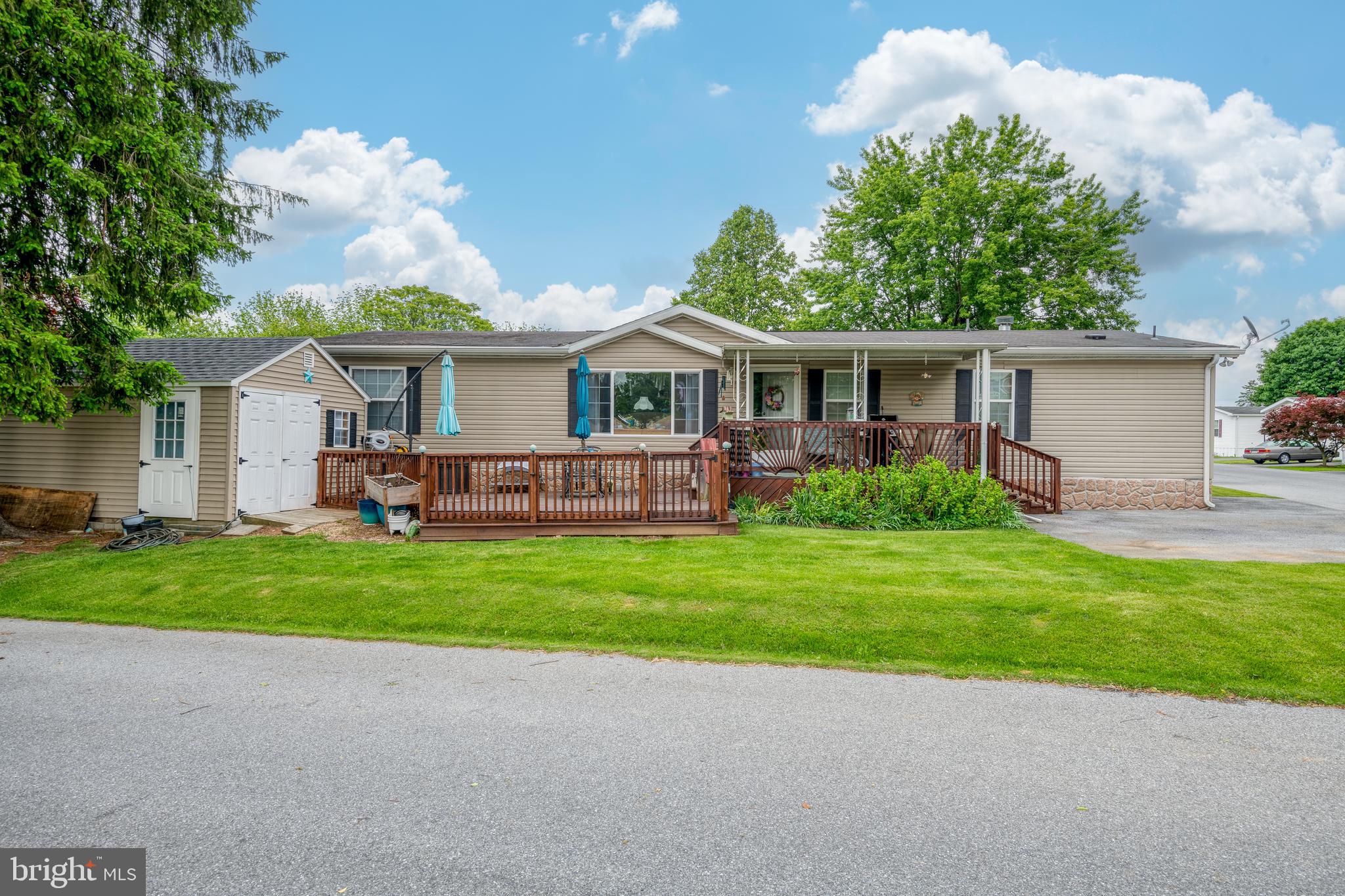 33 S Green Acres Cir