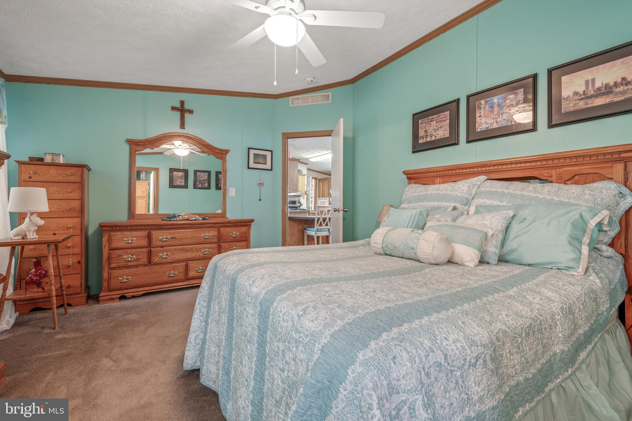 33 S Green Acres Cir