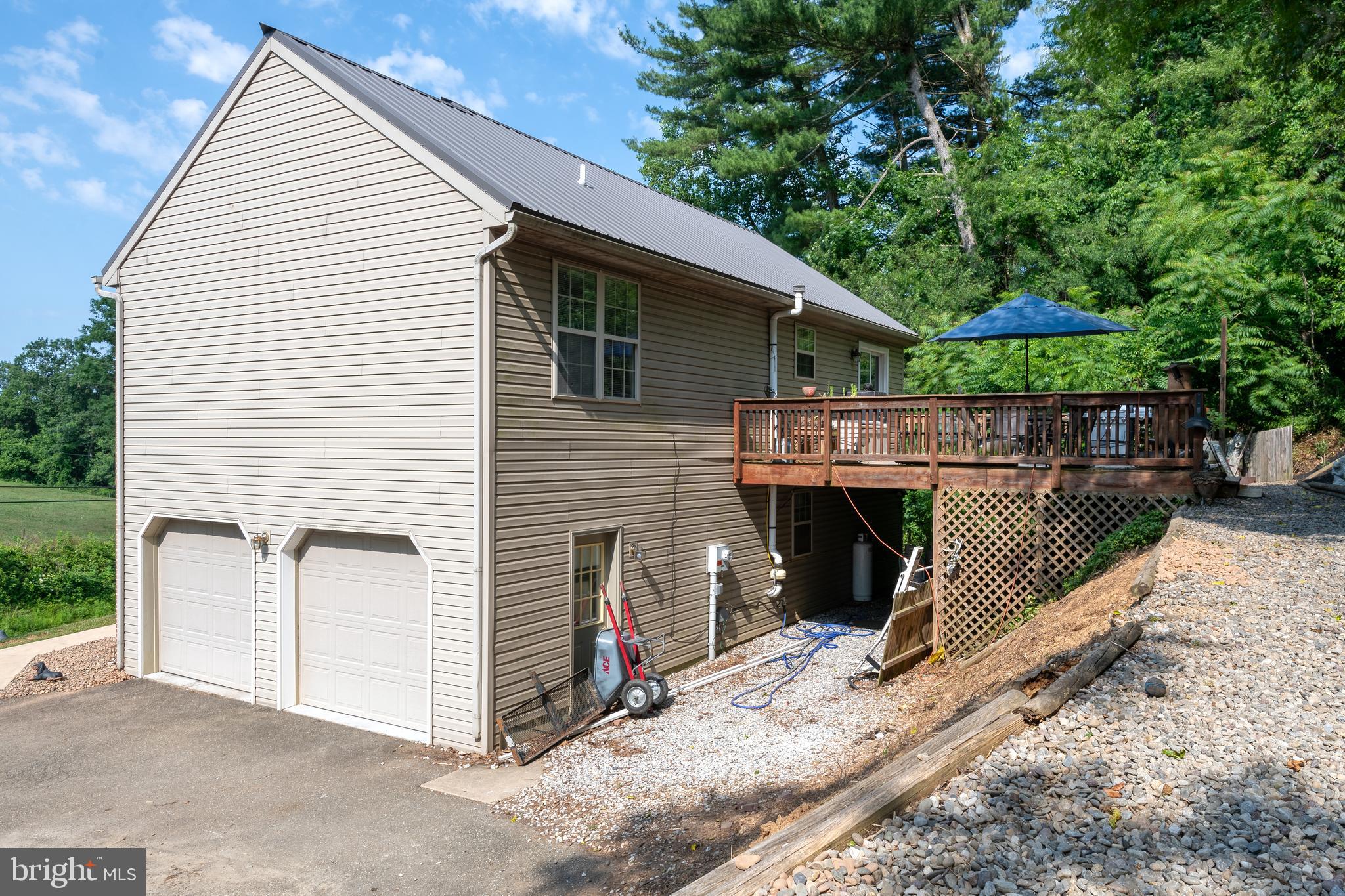 1411 River Rd