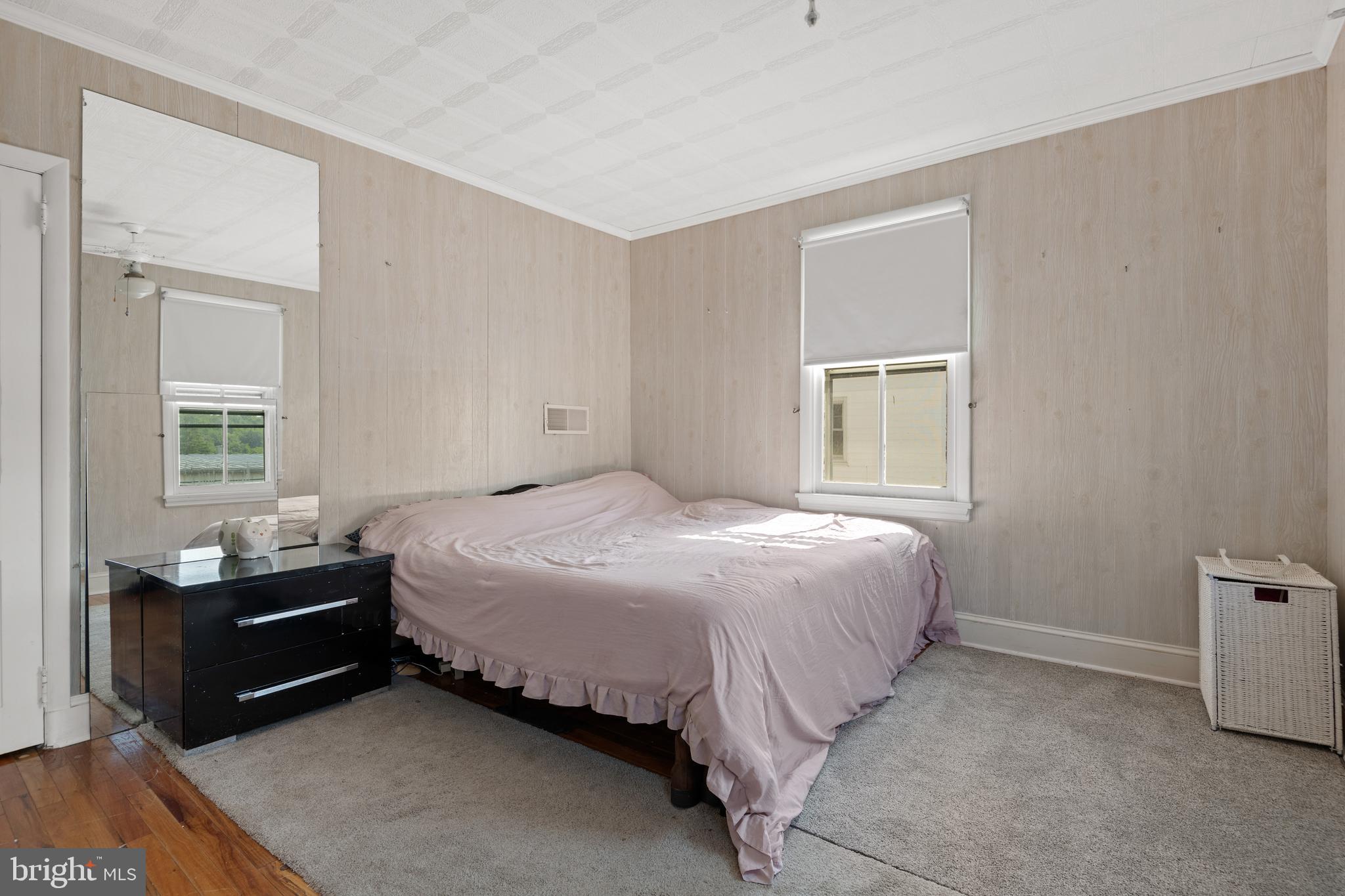 35 W Slokom Ave
