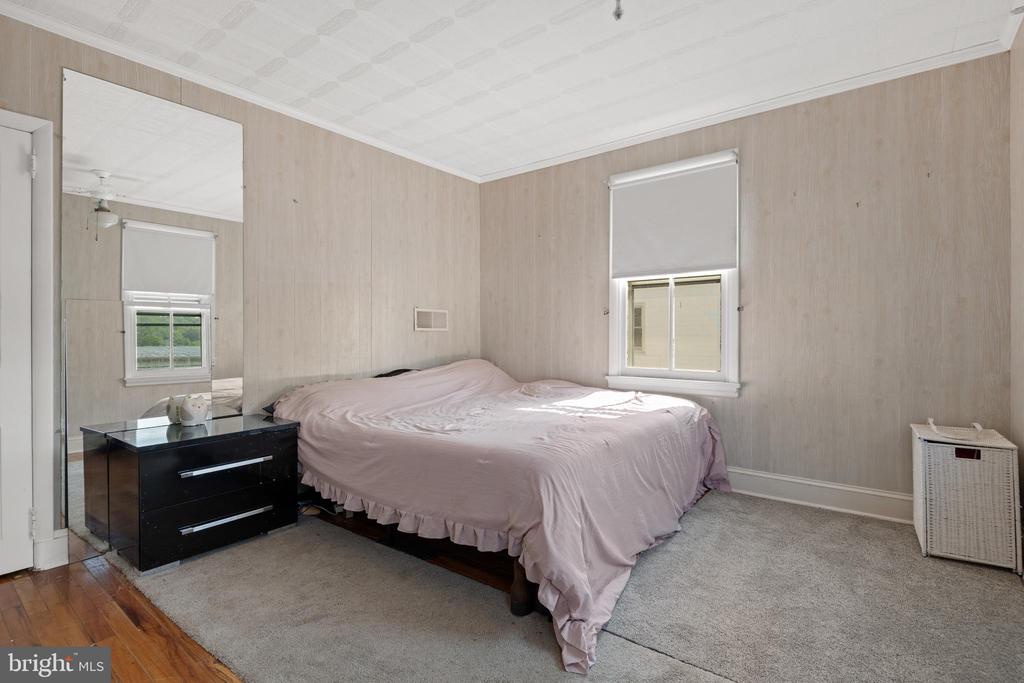35 W Slokom Ave