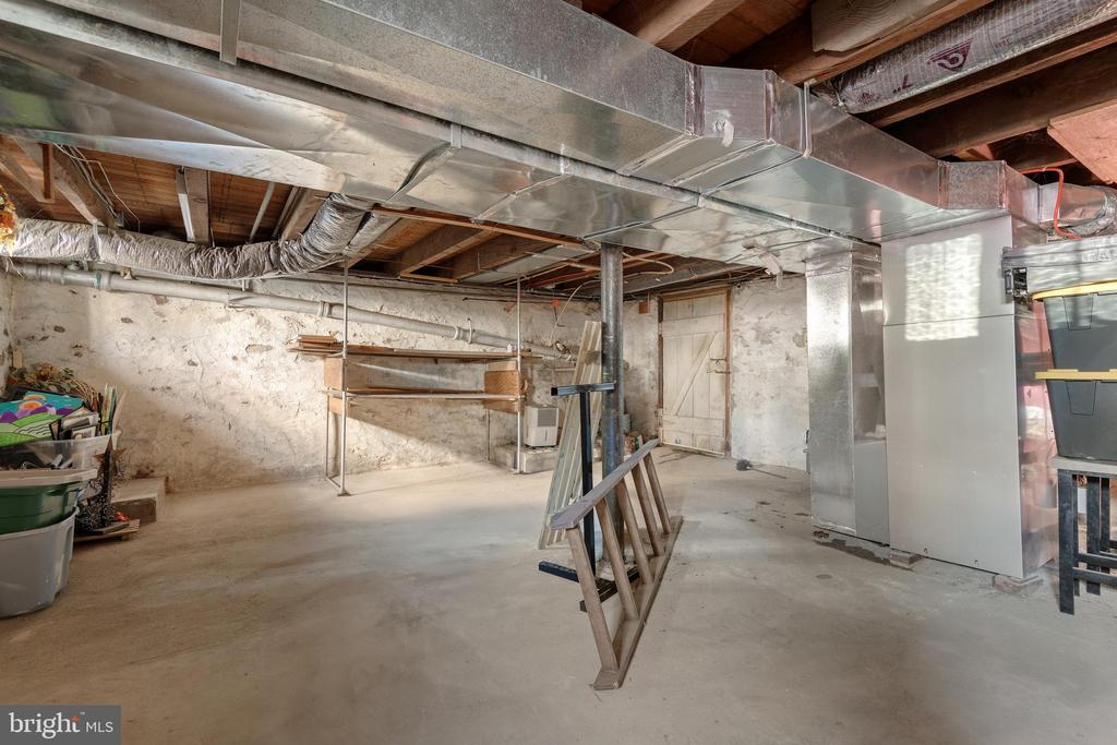 35 W Slokom Ave
