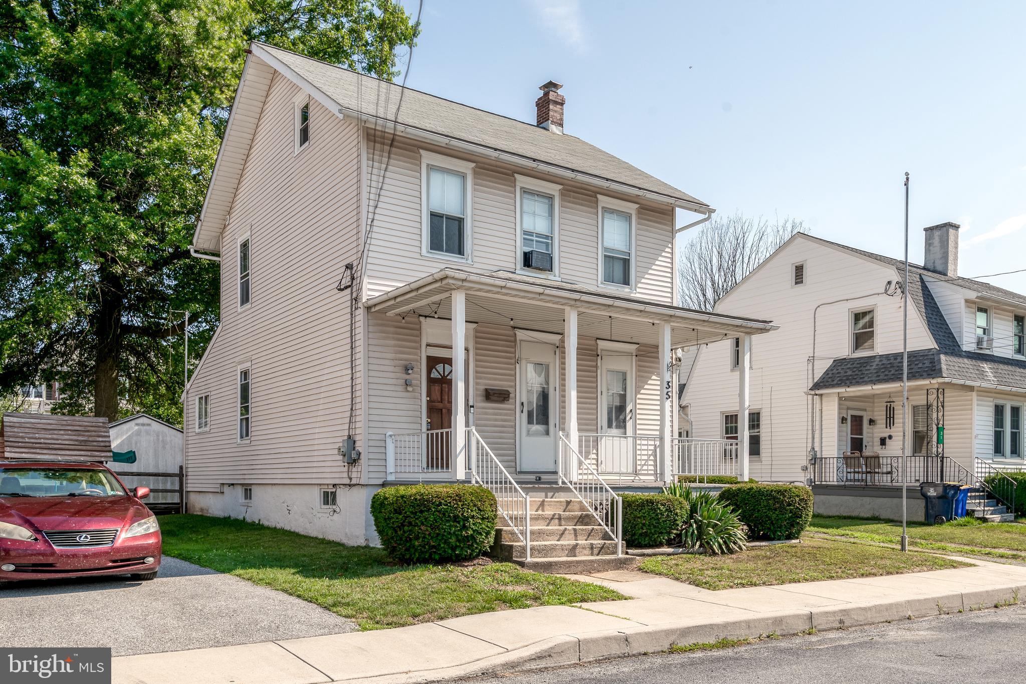 35 W Slokom Ave