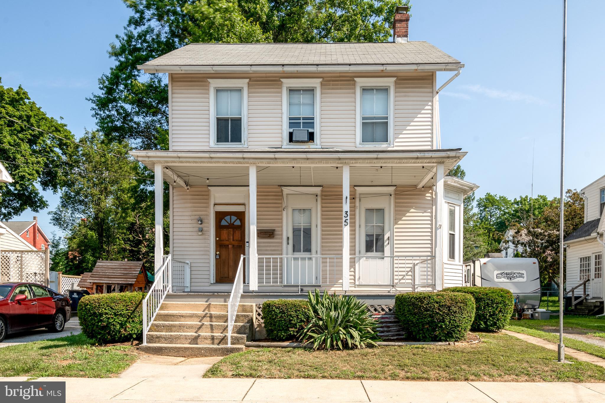 35 W Slokom Ave