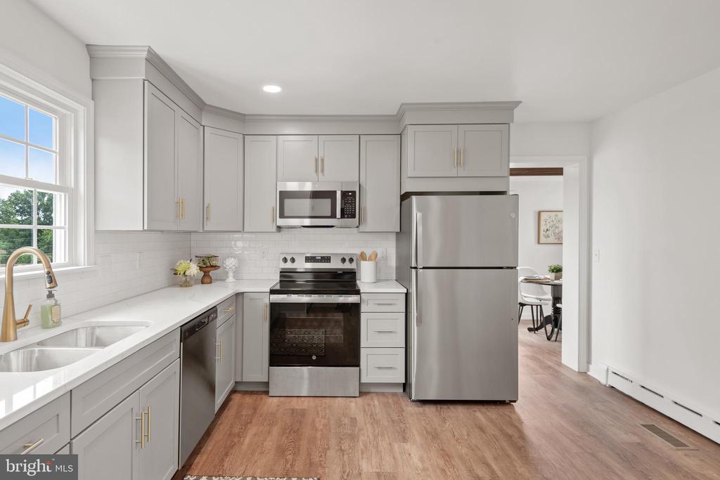 240 S Reading Rd