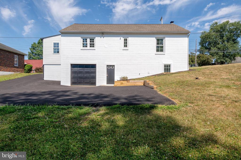 240 S Reading Rd