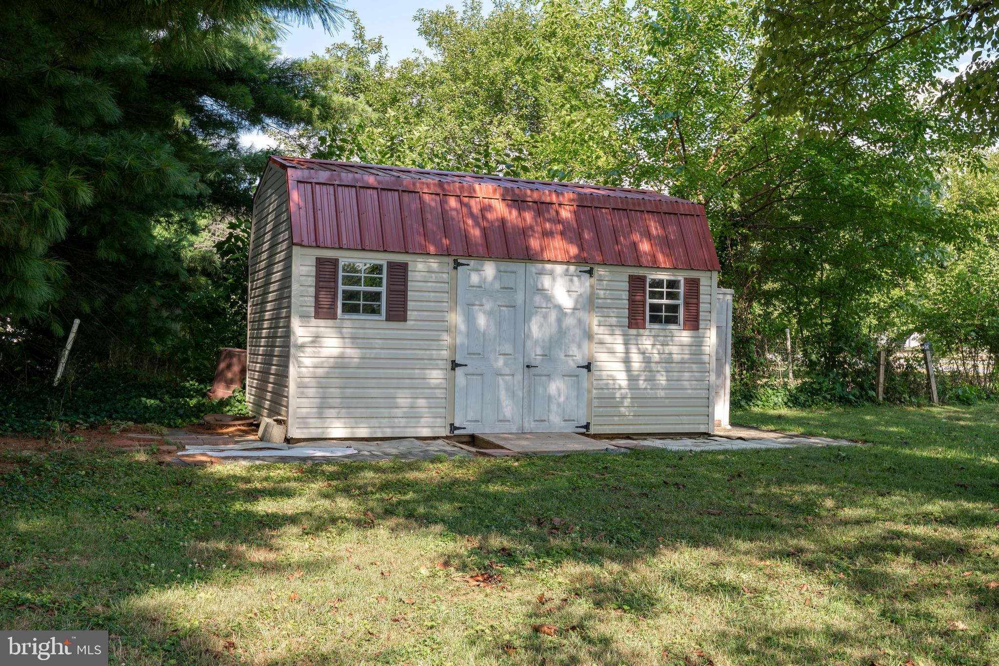 1611 Kauffman Rd