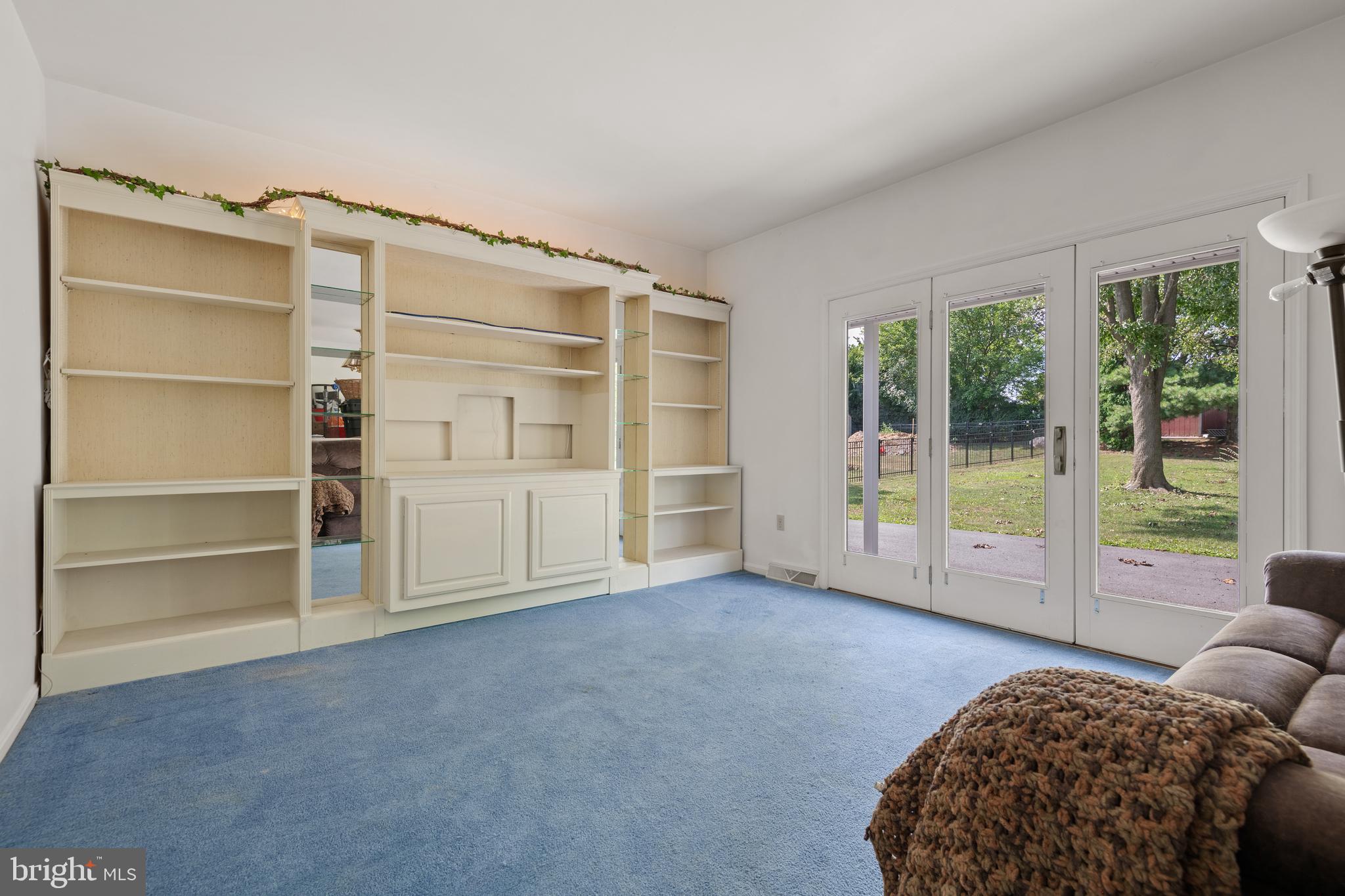1611 Kauffman Rd