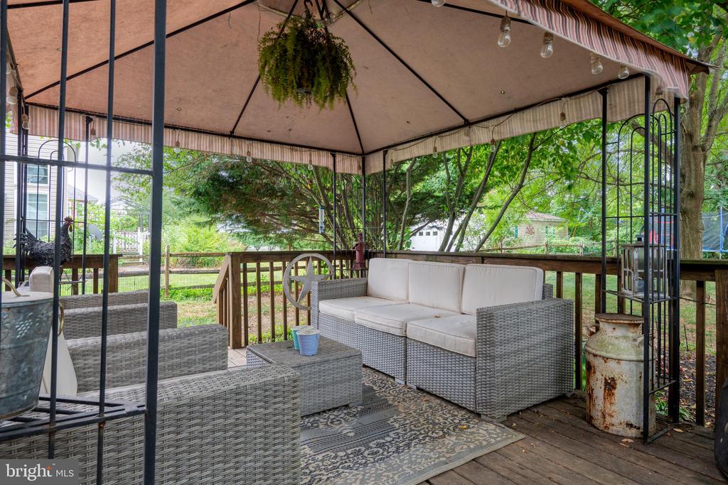 122 N Summit Ave