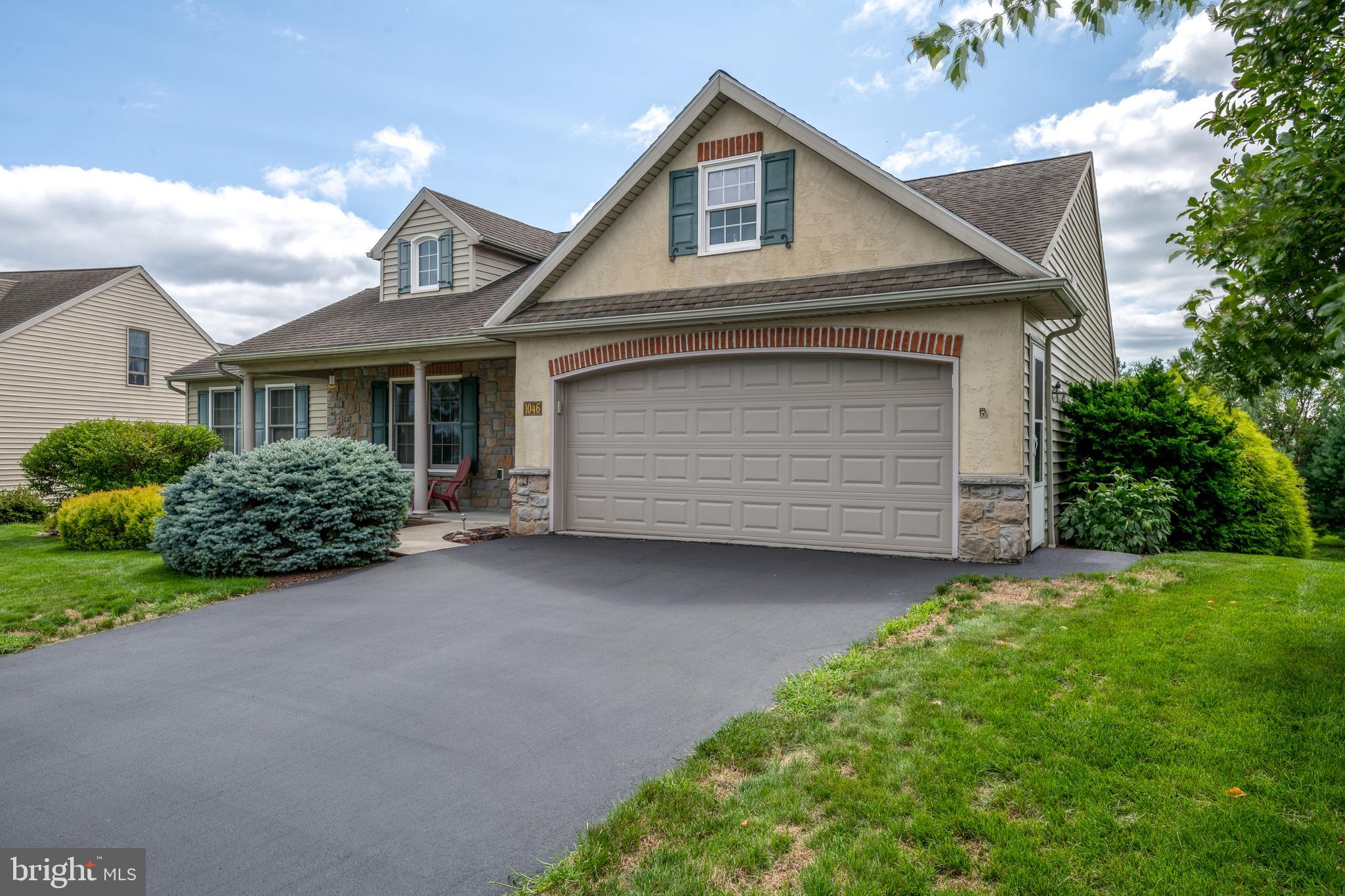 1046 Cambridge Dr