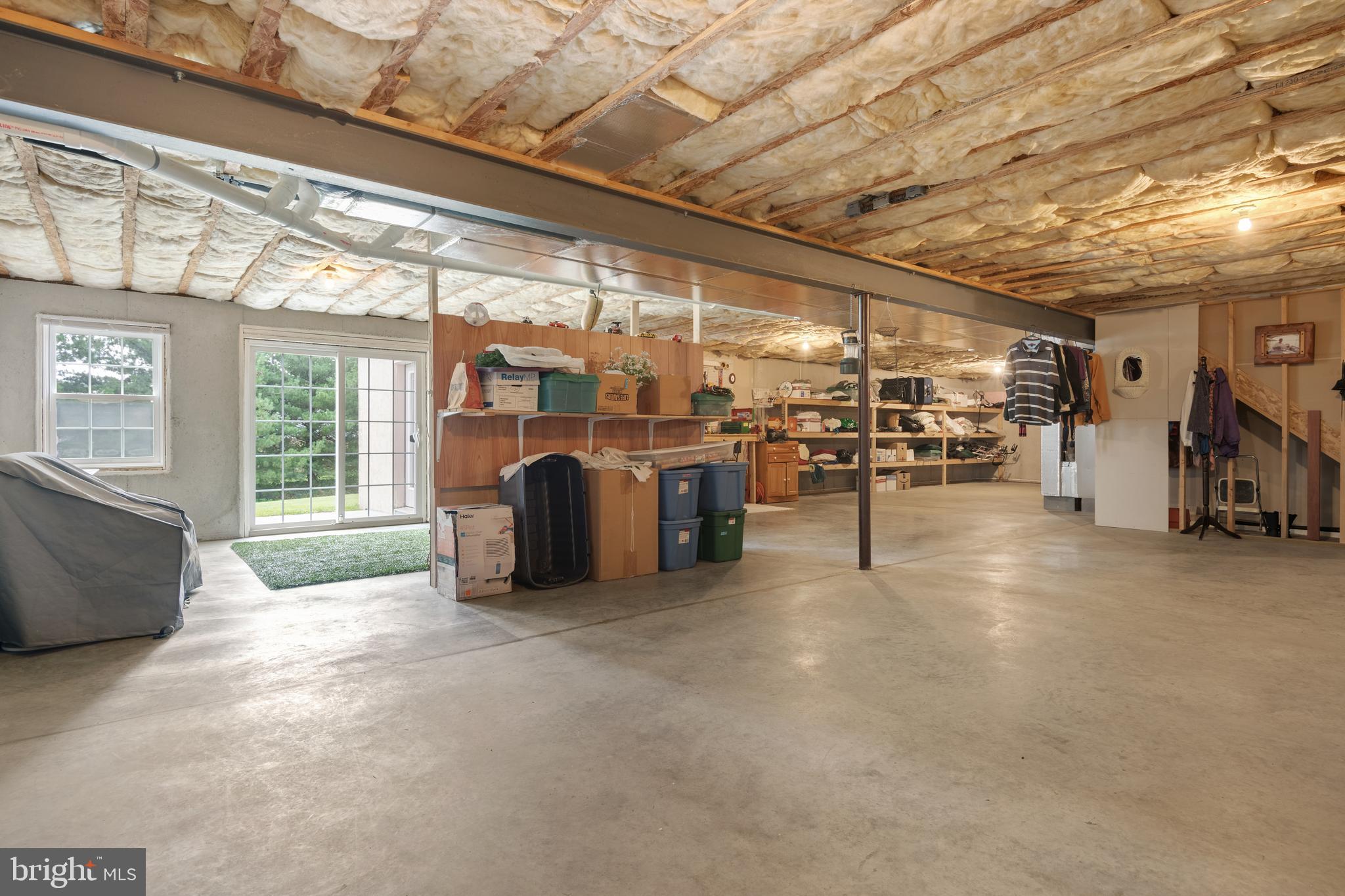 1046 Cambridge Dr