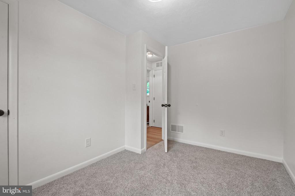 5464 Strasburg Rd