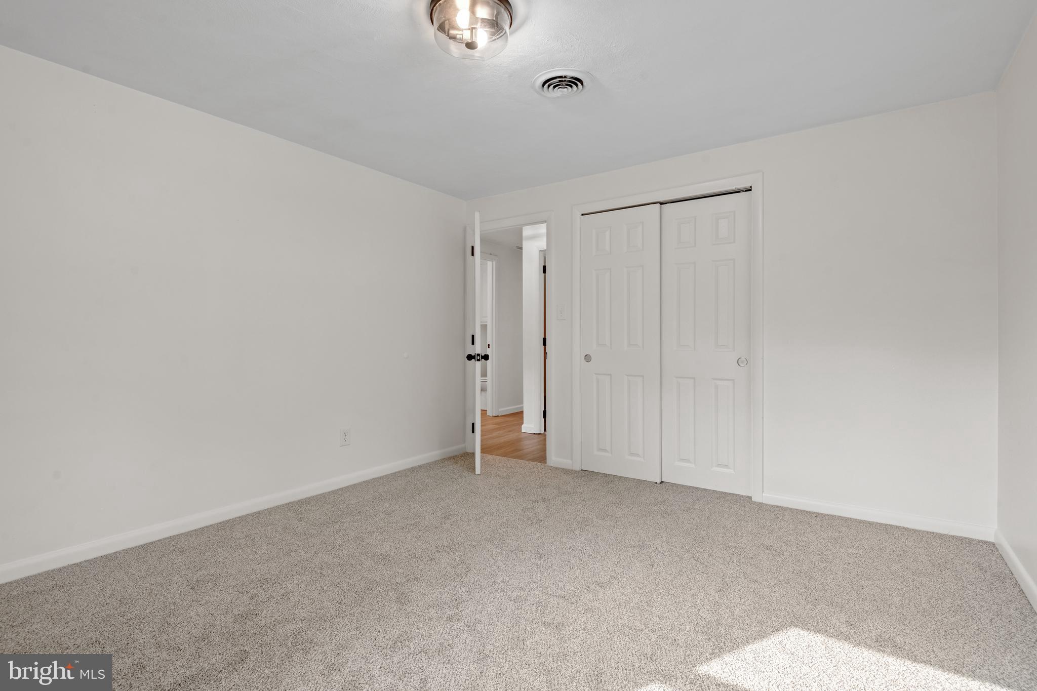 5464 Strasburg Rd