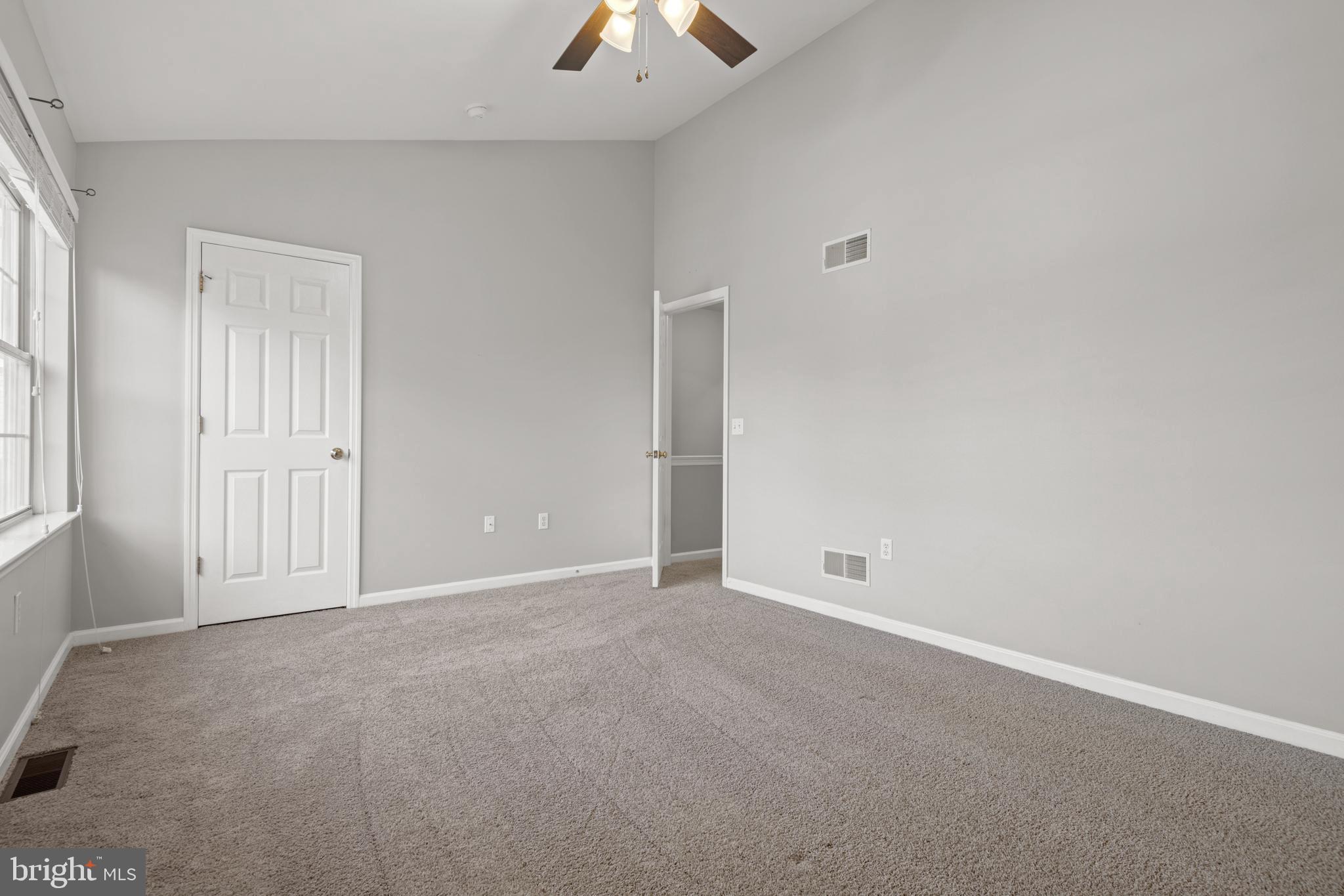 1545 Queen Ln