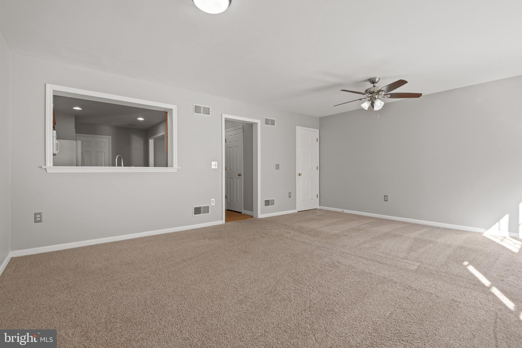 1545 Queen Ln