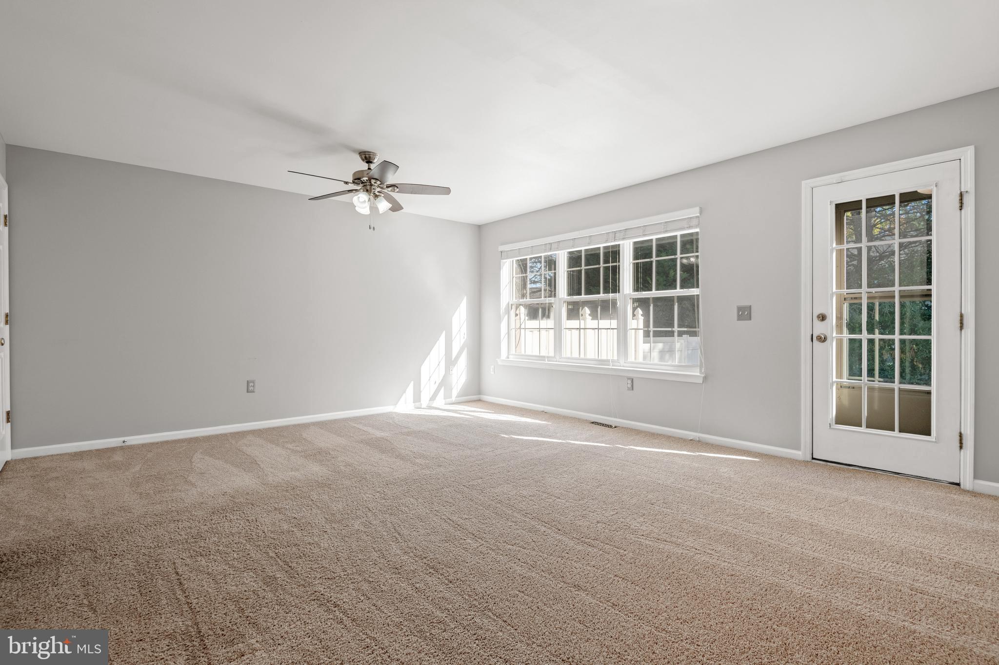 1545 Queen Ln