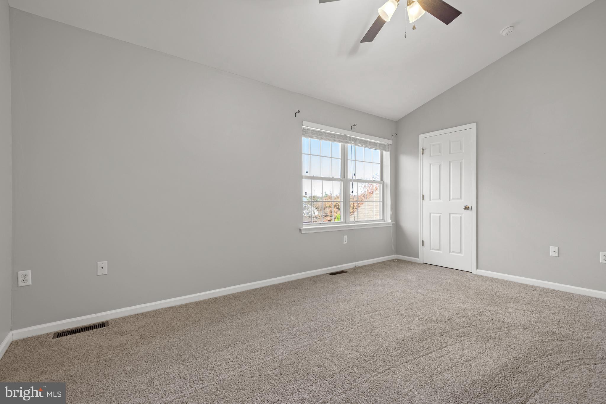 1545 Queen Ln