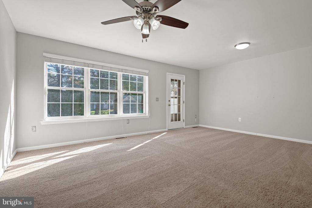 1545 Queen Ln