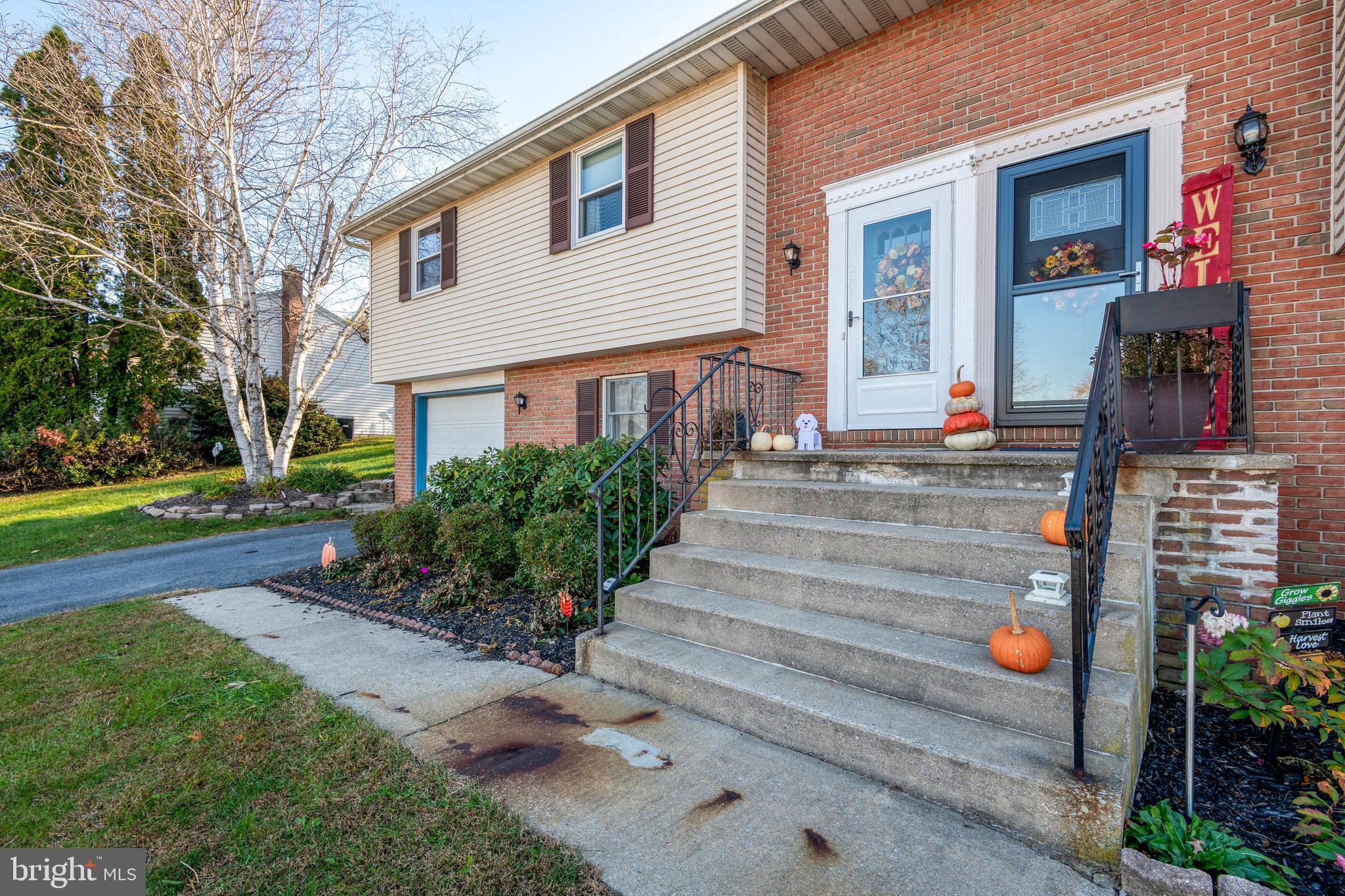 336 Edgehill Dr