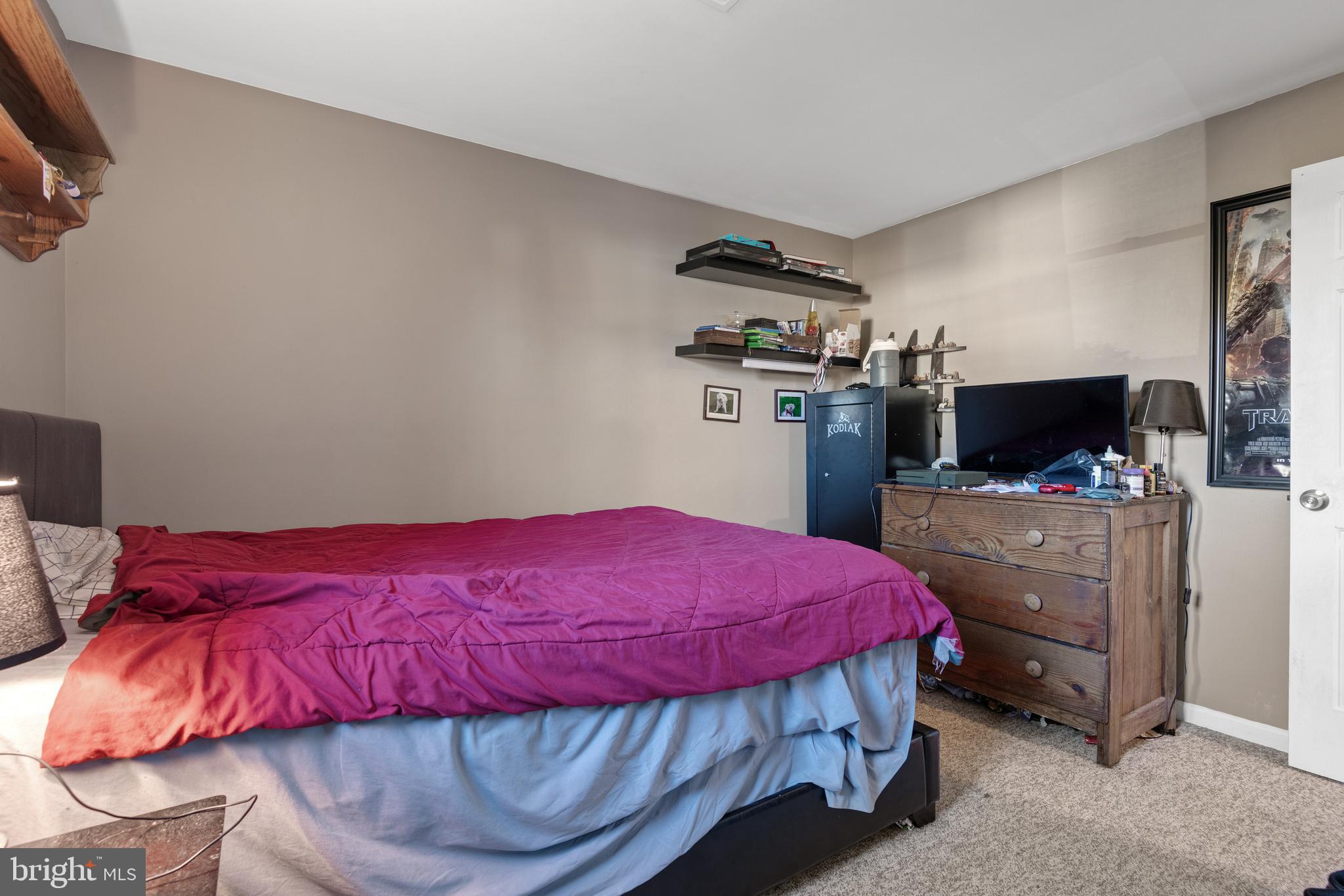 336 Edgehill Dr