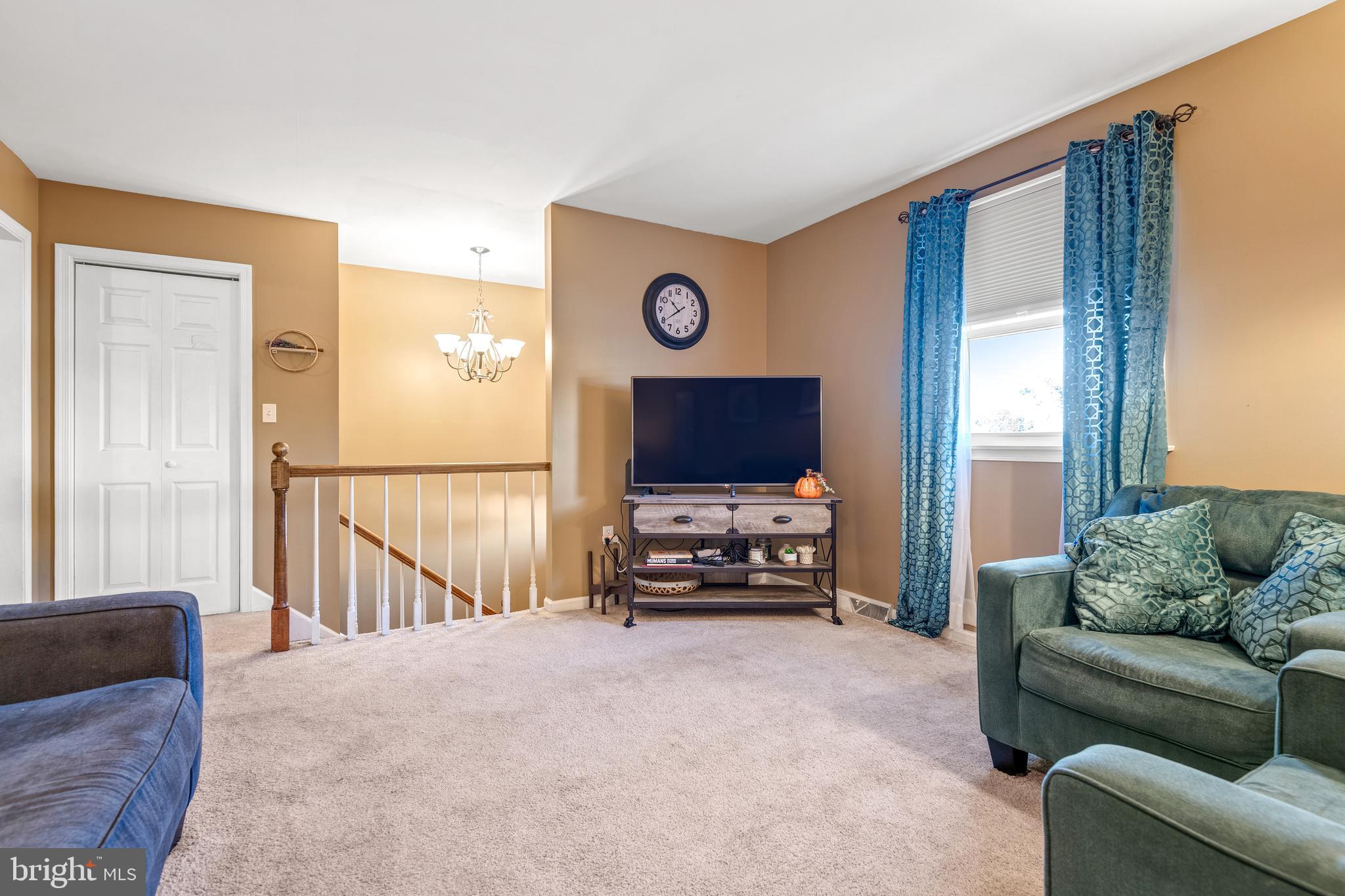 336 Edgehill Dr