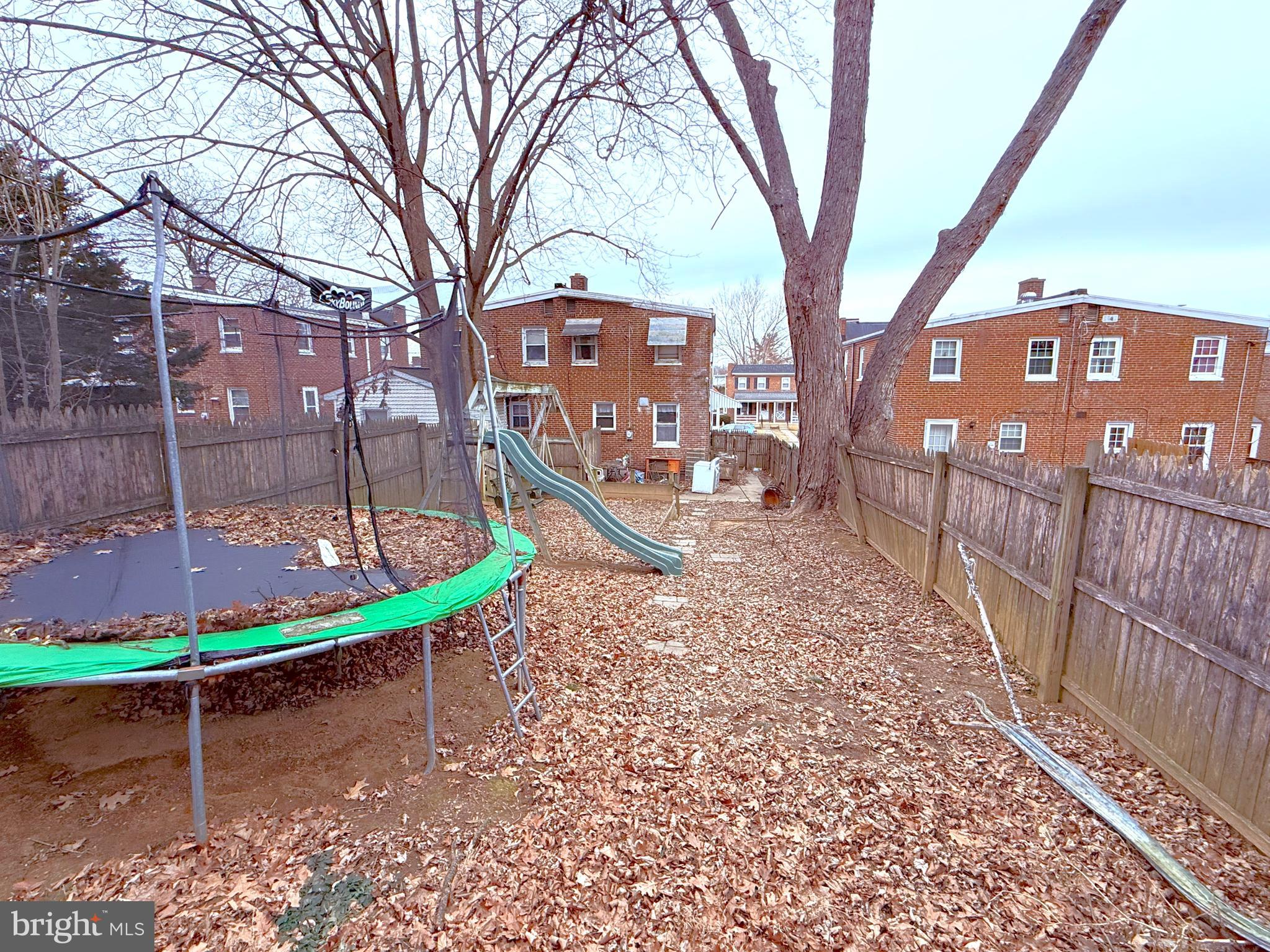 1150 Jamaica Rd