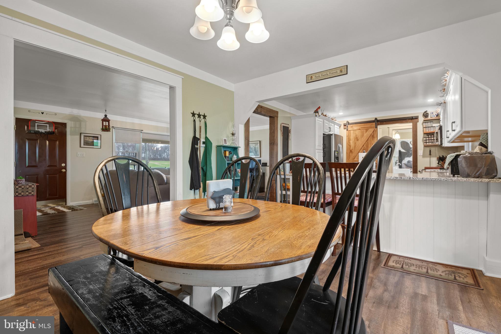 307 Sproul Rd